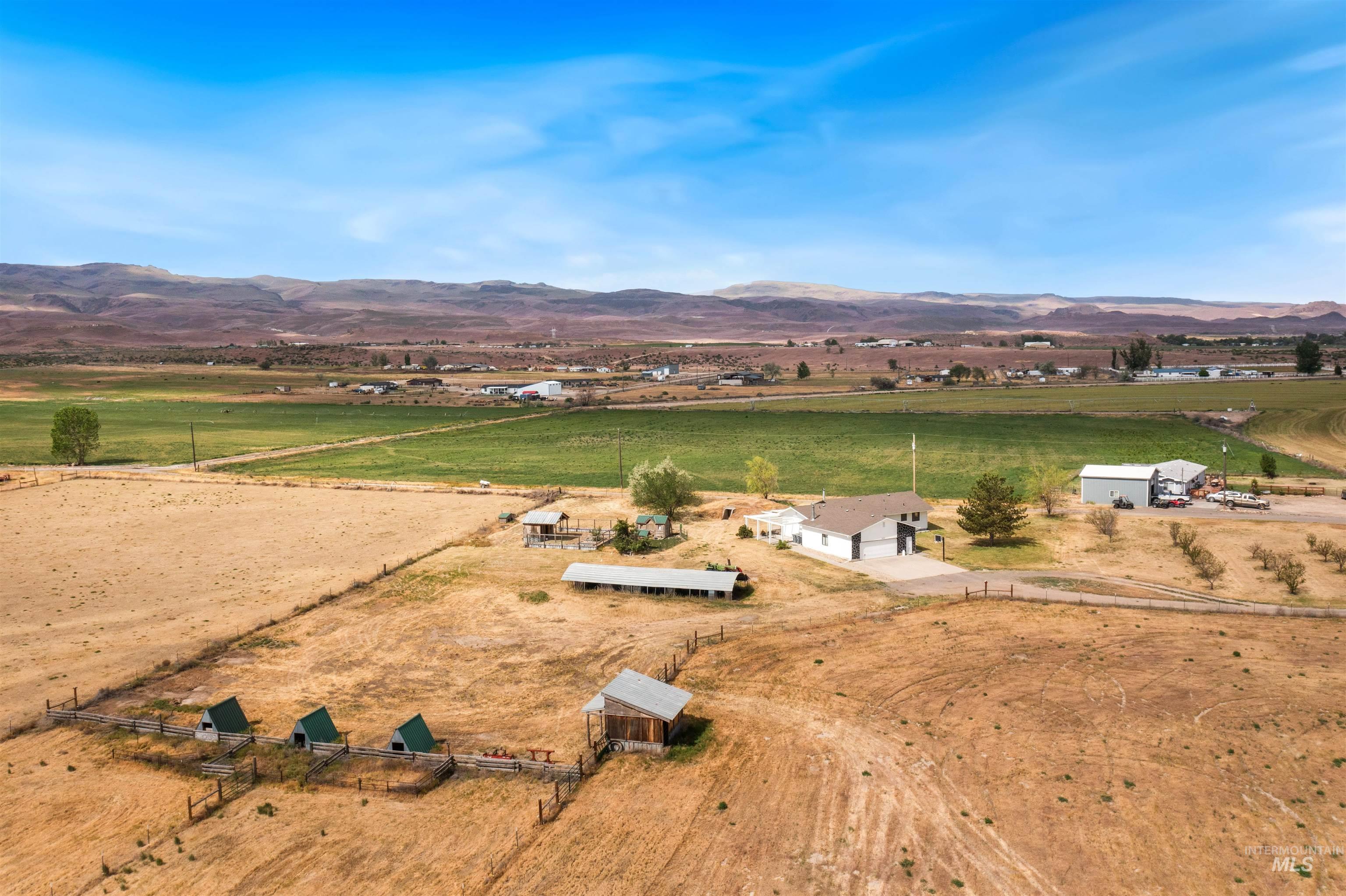 9434 Bonanza Ln, Melba, Idaho 83641, 4 Bedrooms, 2.5 Bathrooms, Residential For Sale, Price $615,000,MLS 98986231