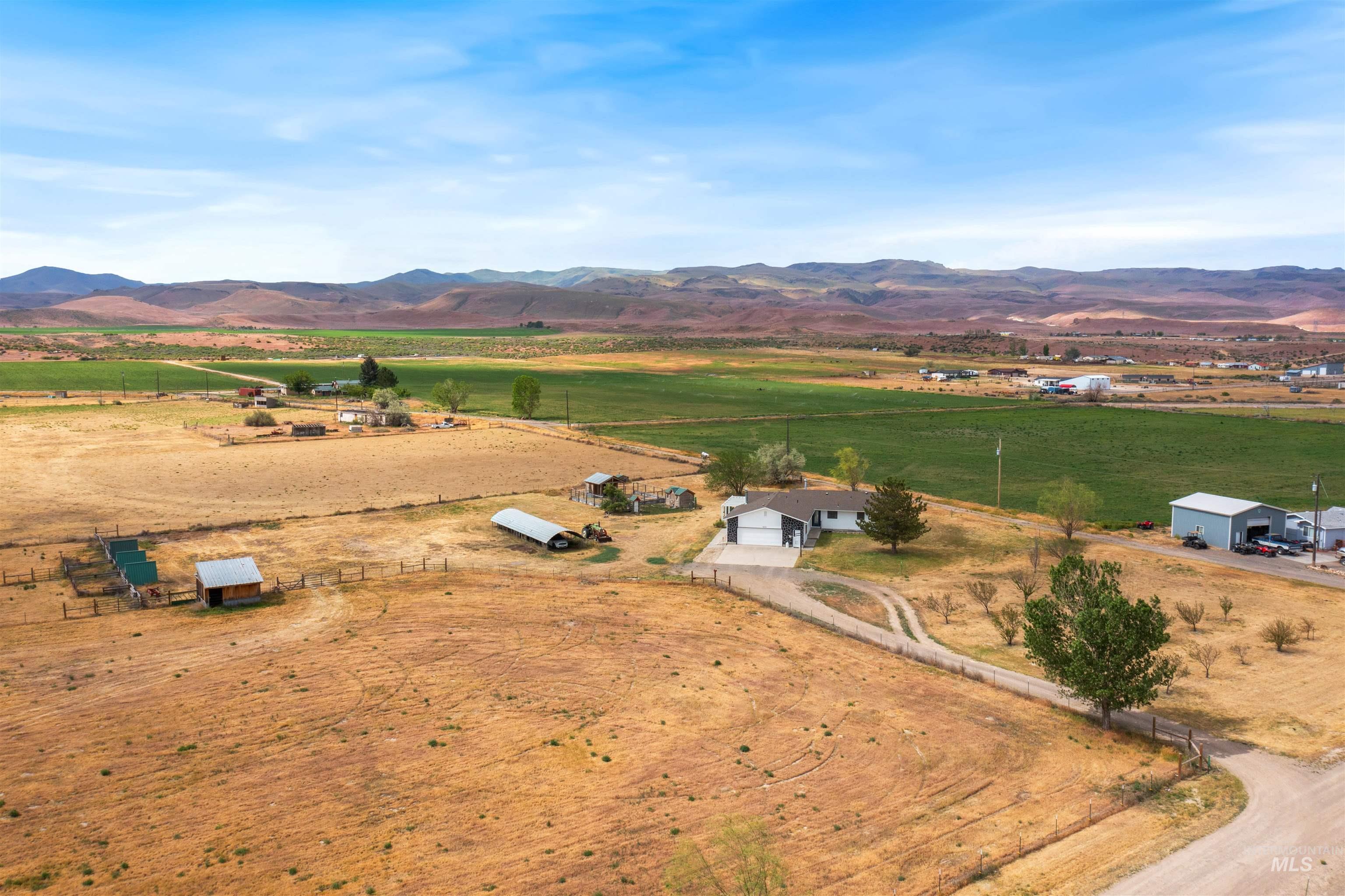 9434 Bonanza Ln, Melba, Idaho 83641, 4 Bedrooms, 2.5 Bathrooms, Residential For Sale, Price $615,000,MLS 98986231