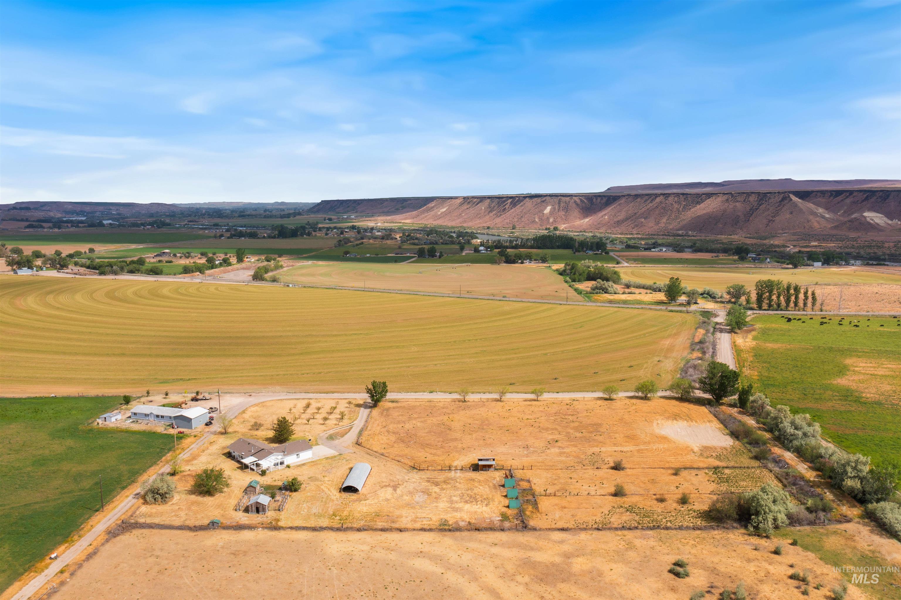 9434 Bonanza Ln, Melba, Idaho 83641, 4 Bedrooms, 2.5 Bathrooms, Residential For Sale, Price $615,000,MLS 98986231