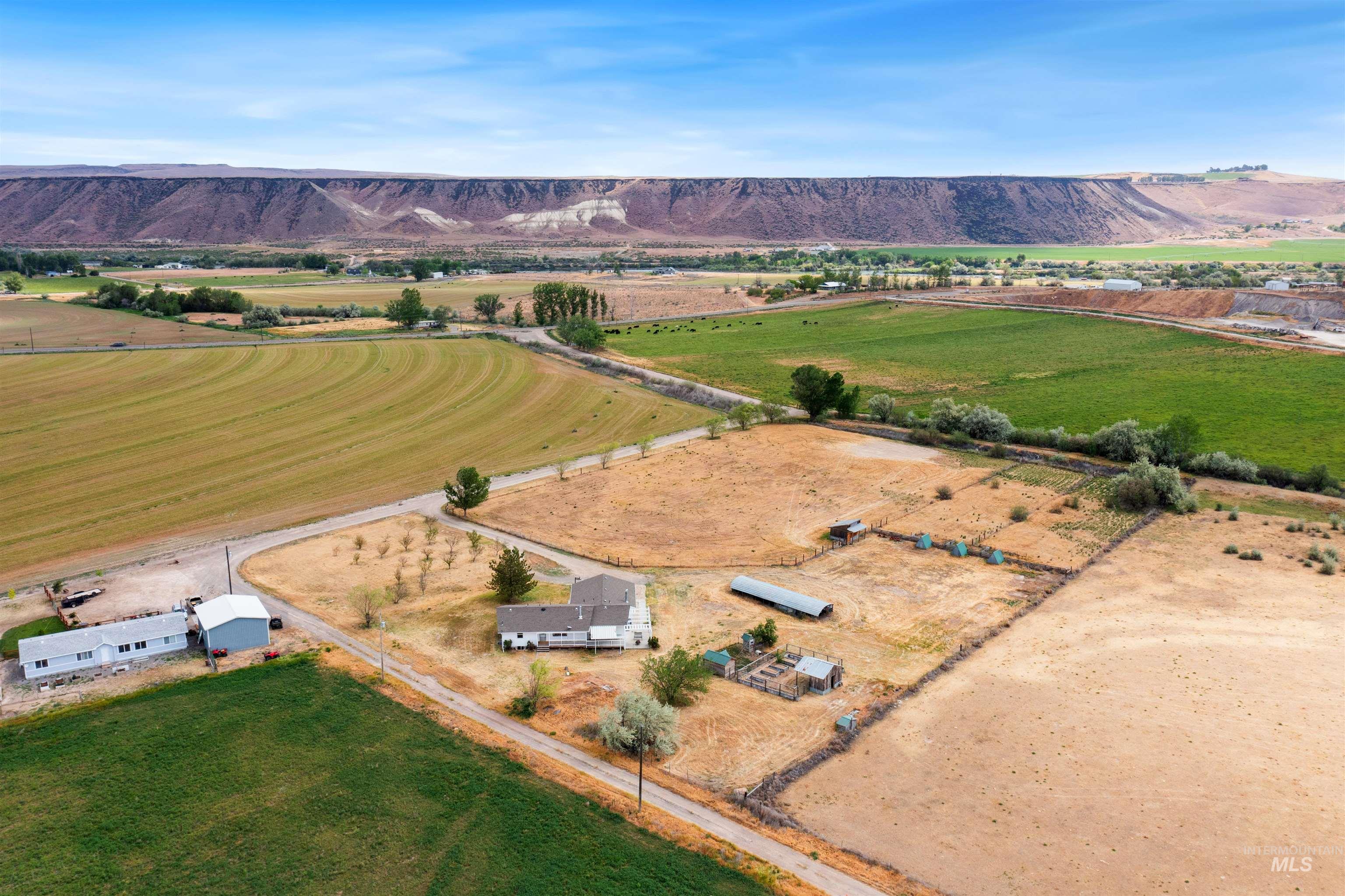 9434 Bonanza Ln, Melba, Idaho 83641, 4 Bedrooms, 2.5 Bathrooms, Residential For Sale, Price $615,000,MLS 98986231