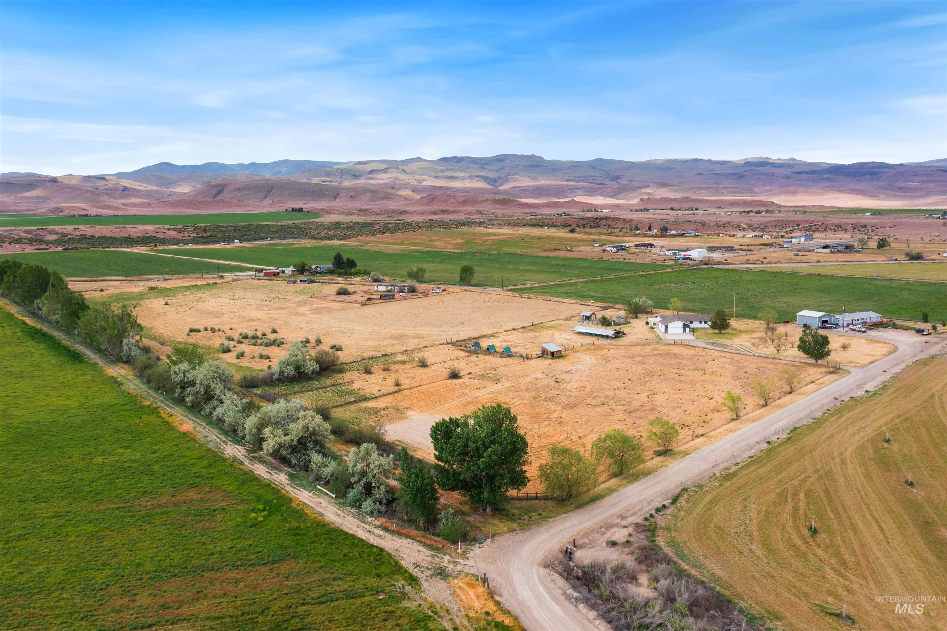 9434 Bonanza Ln, Melba, Idaho 83641, 4 Bedrooms, 2.5 Bathrooms, Residential For Sale, Price $615,000,MLS 98986231