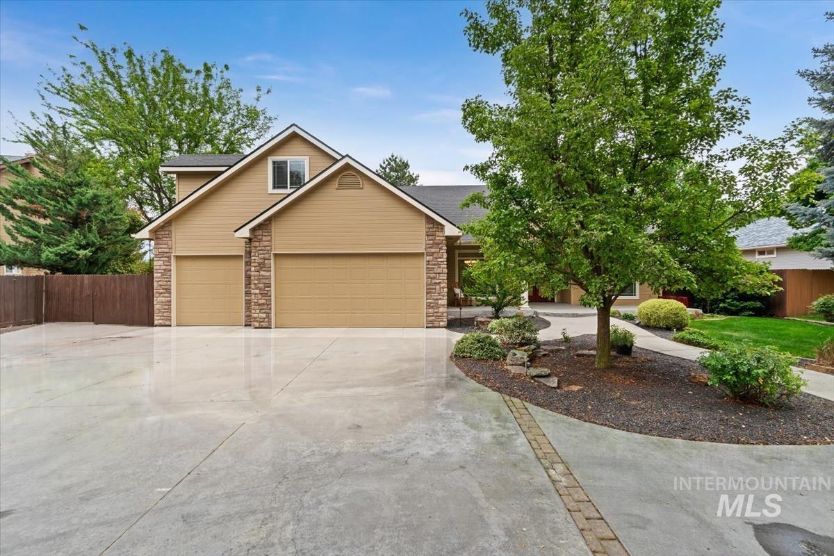 1420 W Powder Ct, Eagle, Idaho 83616, 4 Bedrooms, 4 Bathrooms, Residential For Sale, Price $1,200,000, 98986236