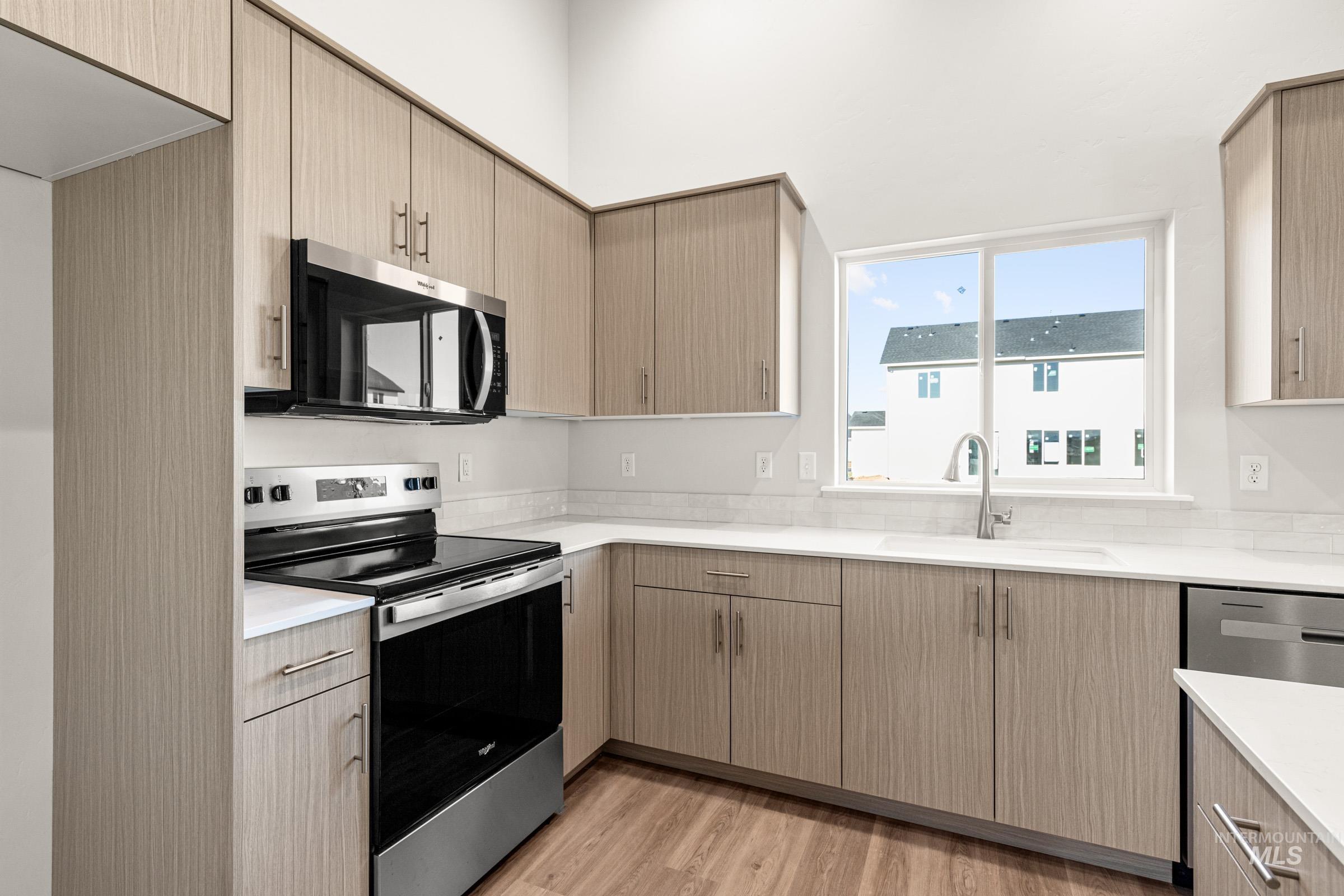 7388 W Trumbull Ct, Eagle, Idaho 83616, 4 Bedrooms, 2 Bathrooms, Residential For Sale, Price $589,990,MLS 98986237