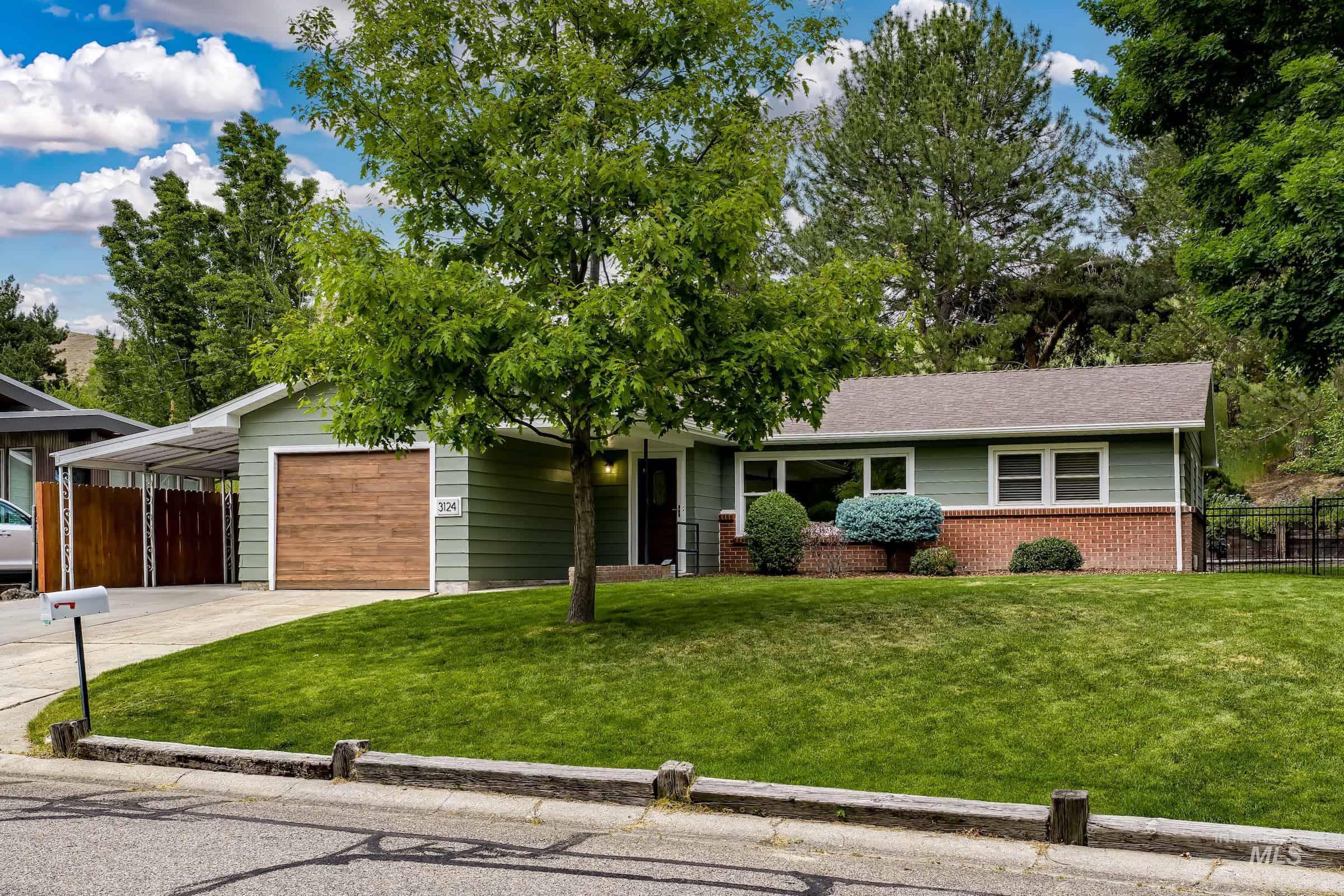 3124 N Winsome Road, Boise, Idaho 83702, 3 Bedrooms, 1.5 Bathrooms, Residential For Sale, Price $714,900, 98986240