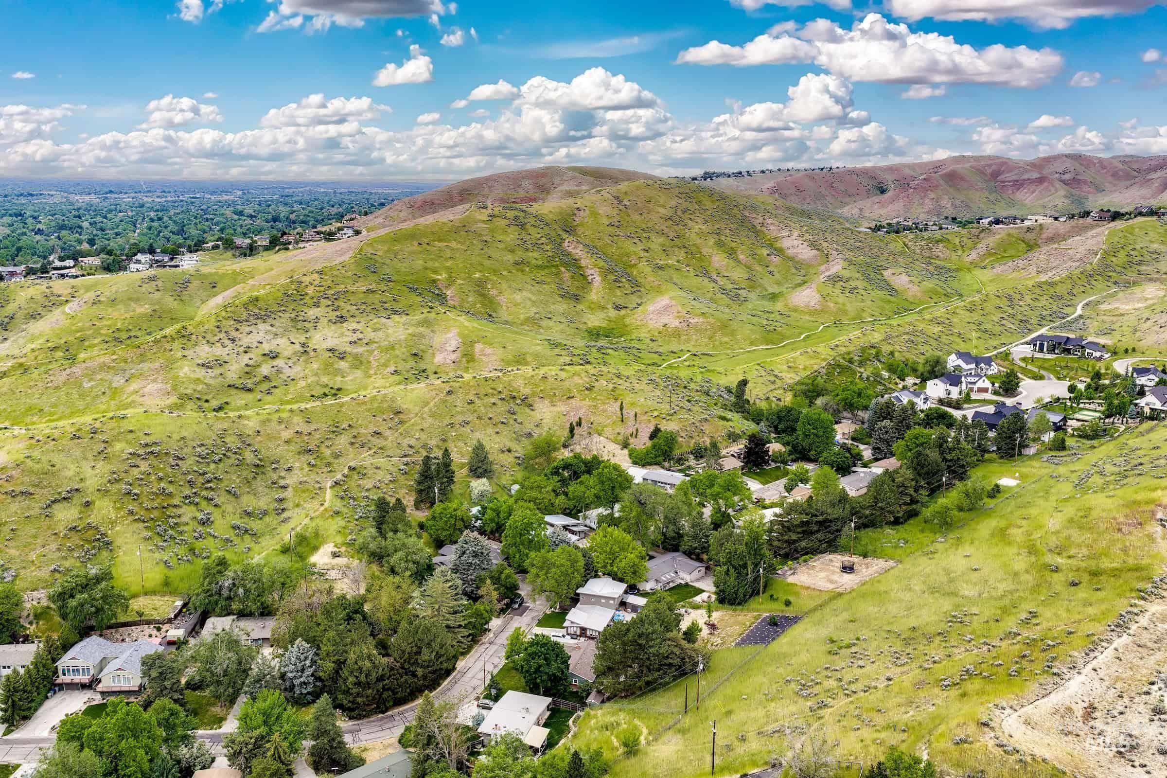 3124 N Winsome Road, Boise, Idaho 83702, 3 Bedrooms, 1.5 Bathrooms, Residential For Sale, Price $714,900, 98986240