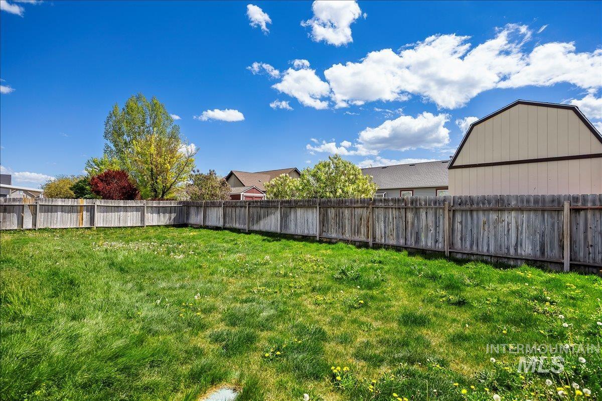 1421 Cayuse Creek Drive, Kimberly, Idaho 83341, 3 Bedrooms, 2 Bathrooms, Residential For Sale, Price $379,900, 98986241