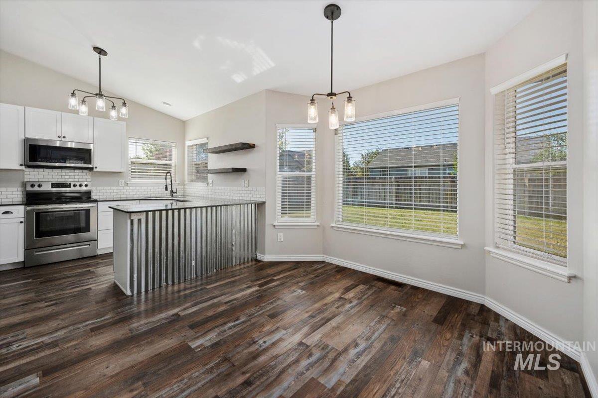 1421 Cayuse Creek Drive, Kimberly, Idaho 83341, 3 Bedrooms, 2 Bathrooms, Residential For Sale, Price $369,900, 98986241