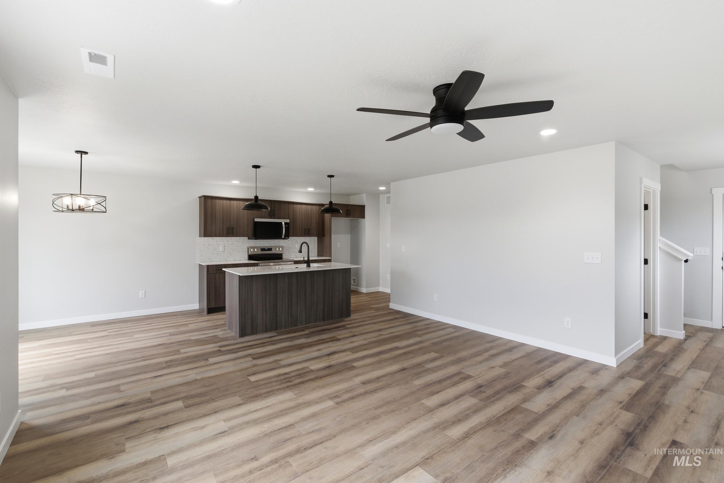 4426 N Alameda Creek Ave, Meridian, Idaho 83646, 3 Bedrooms, 2.5 Bathrooms, Residential For Sale, Price $454,990, 98986242