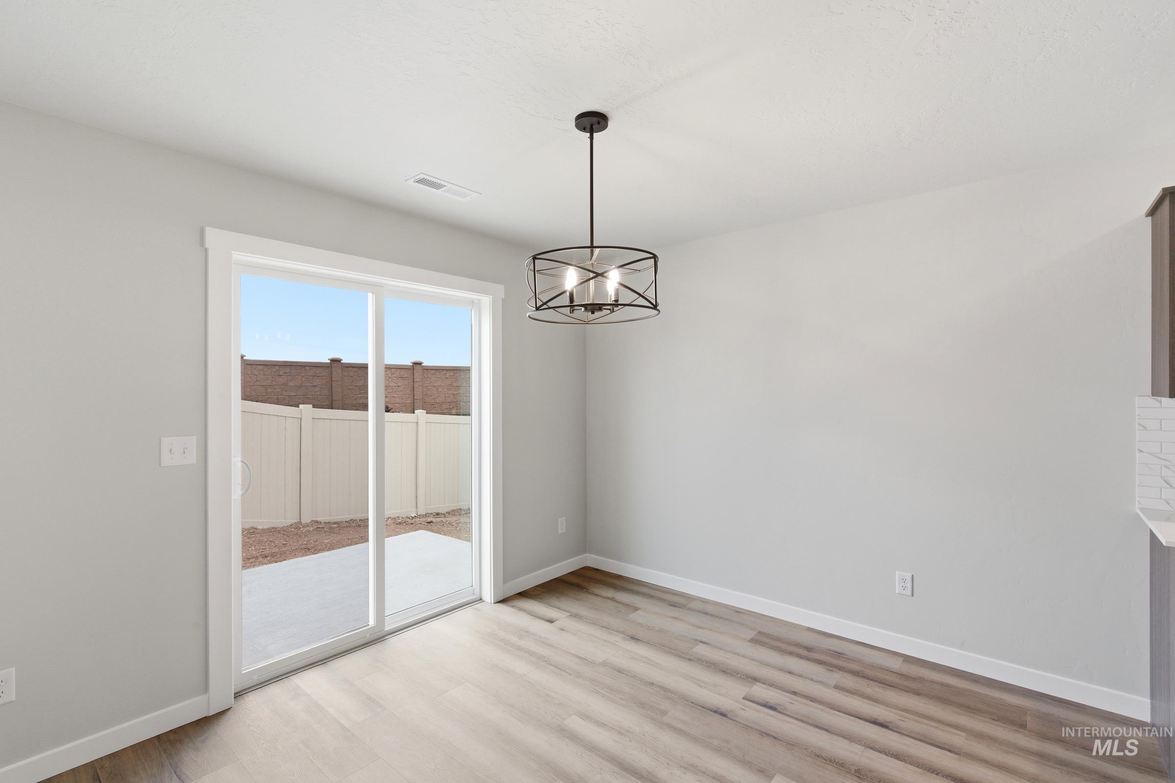 4426 N Alameda Creek Ave, Meridian, Idaho 83646, 3 Bedrooms, 2.5 Bathrooms, Residential For Sale, Price $454,990, 98986242