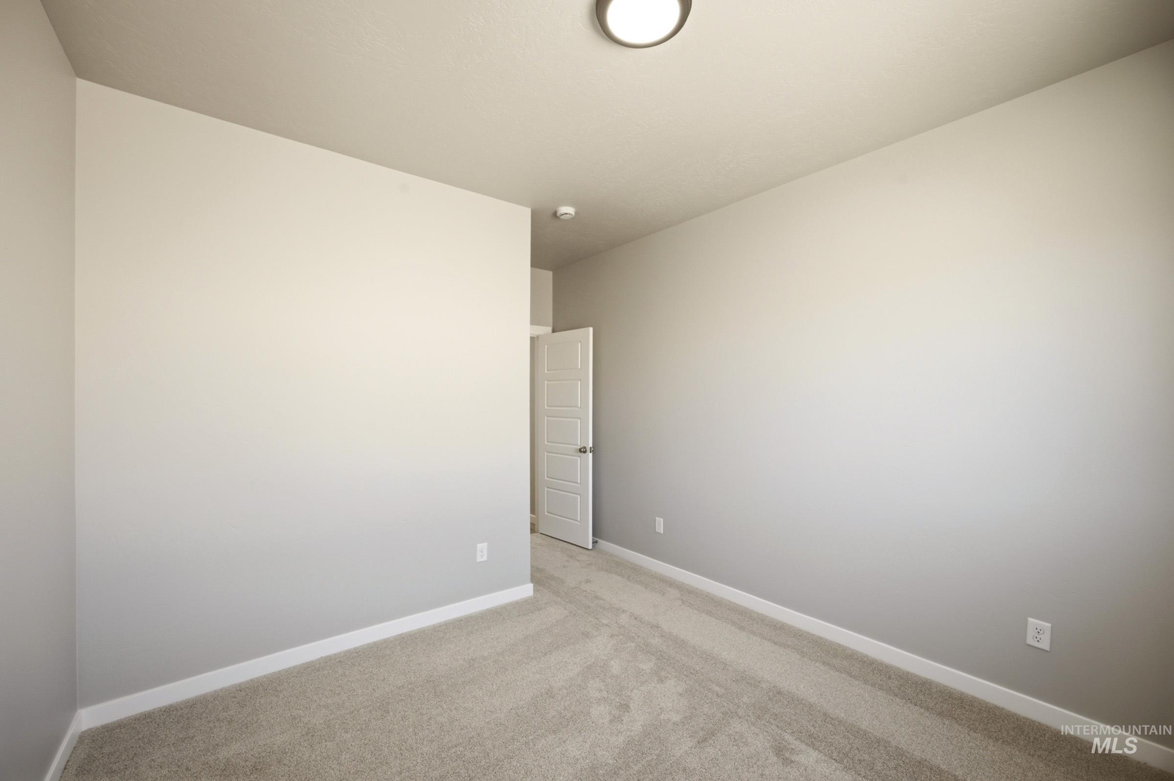 11824 W Snow Flower Dr, Star, Idaho 83669, 4 Bedrooms, 2 Bathrooms, Residential For Sale, Price $599,990, 98986246