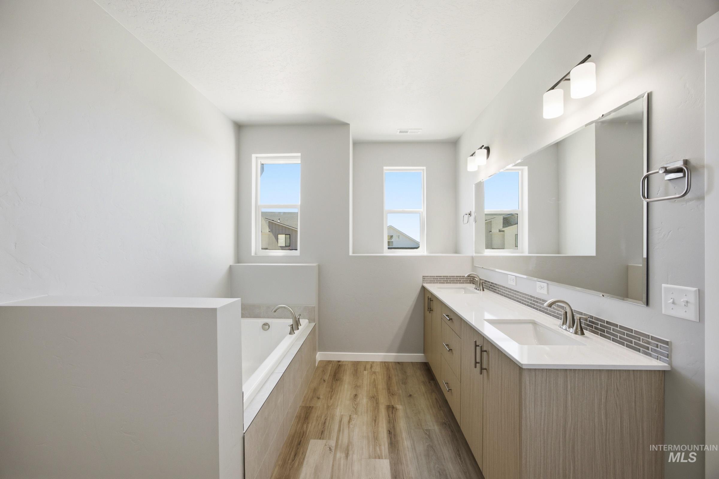 11824 W Snow Flower Dr, Star, Idaho 83669, 4 Bedrooms, 2 Bathrooms, Residential For Sale, Price $599,990, 98986246