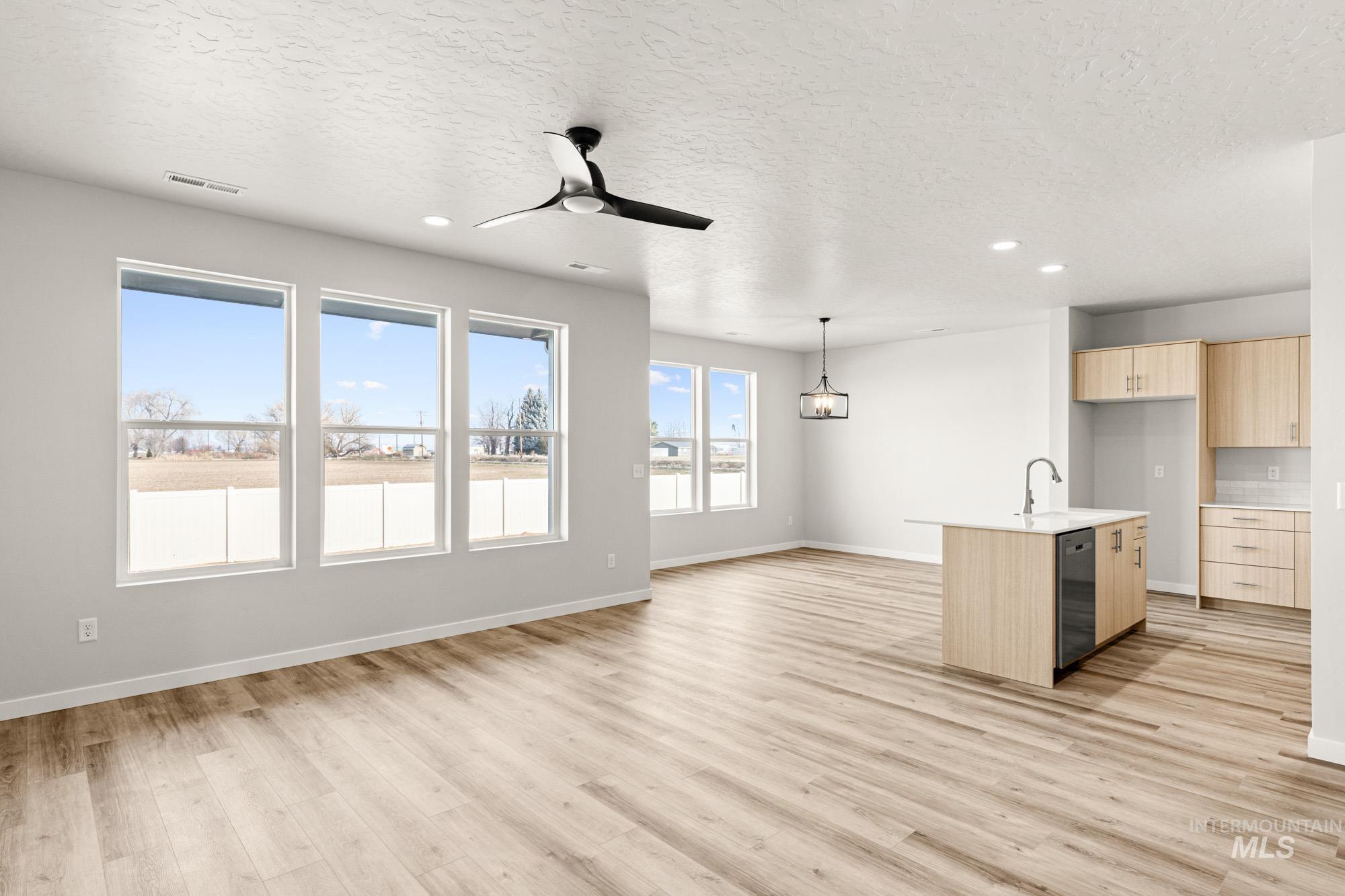 8310 E Cool River Lp, Nampa, Idaho 83687, 4 Bedrooms, 2 Bathrooms, Residential For Sale, Price $469,990, 98986248