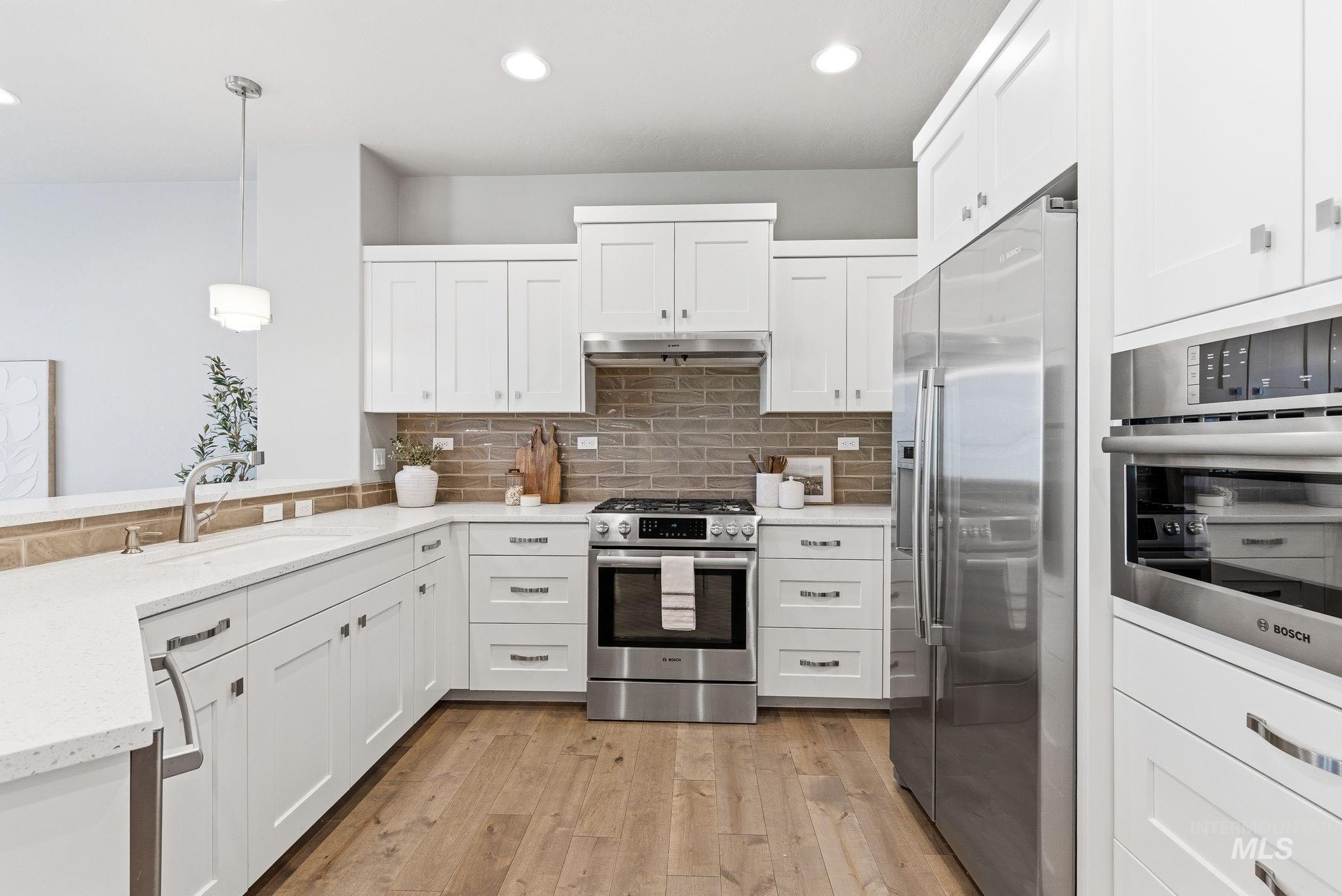 3342 E Trifecta Ln, Boise, Idaho 83716, 3 Bedrooms, 3 Bathrooms, Residential For Sale, Price $569,900, 98986250