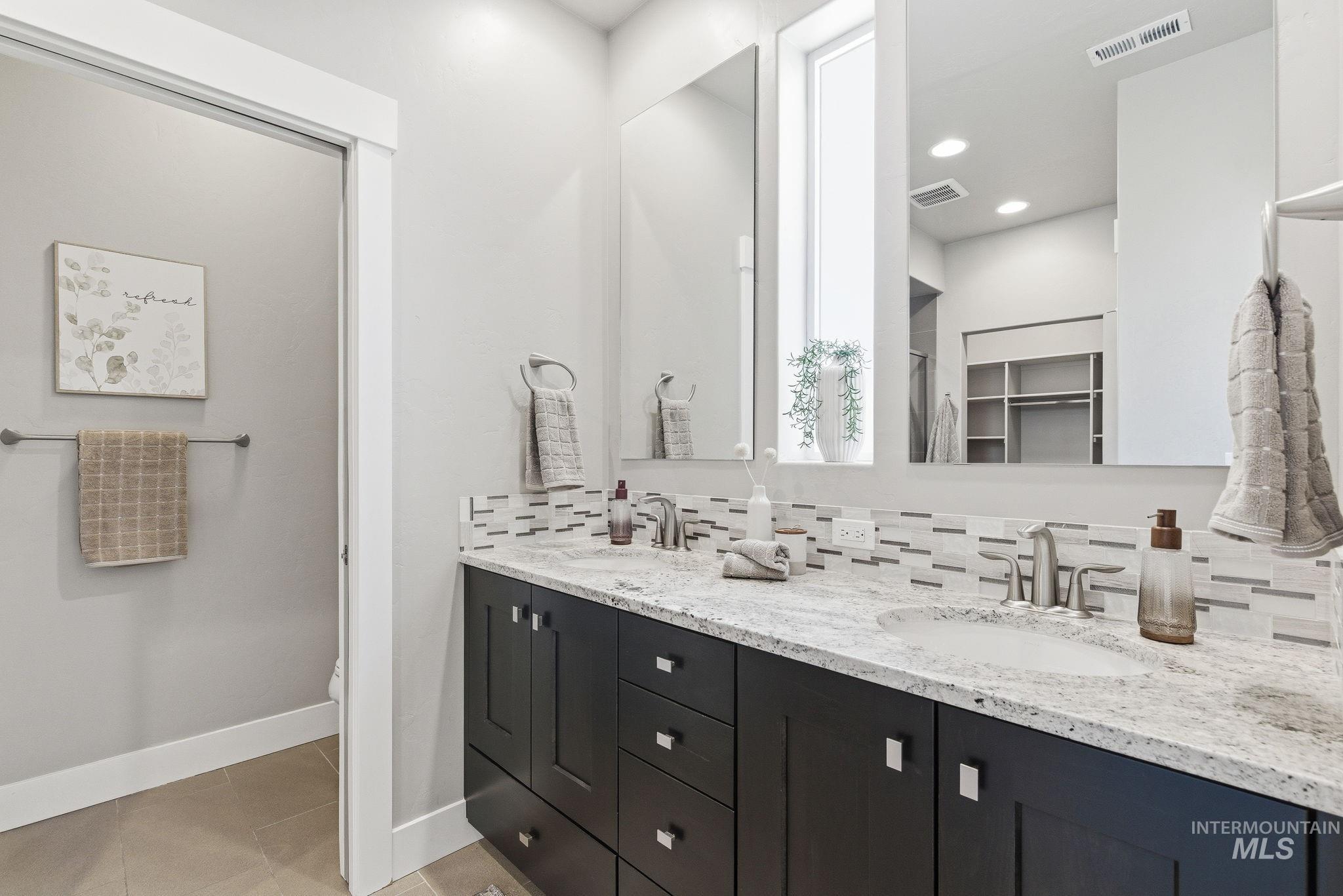 3342 E Trifecta Ln, Boise, Idaho 83716, 3 Bedrooms, 3 Bathrooms, Residential For Sale, Price $569,900, 98986250