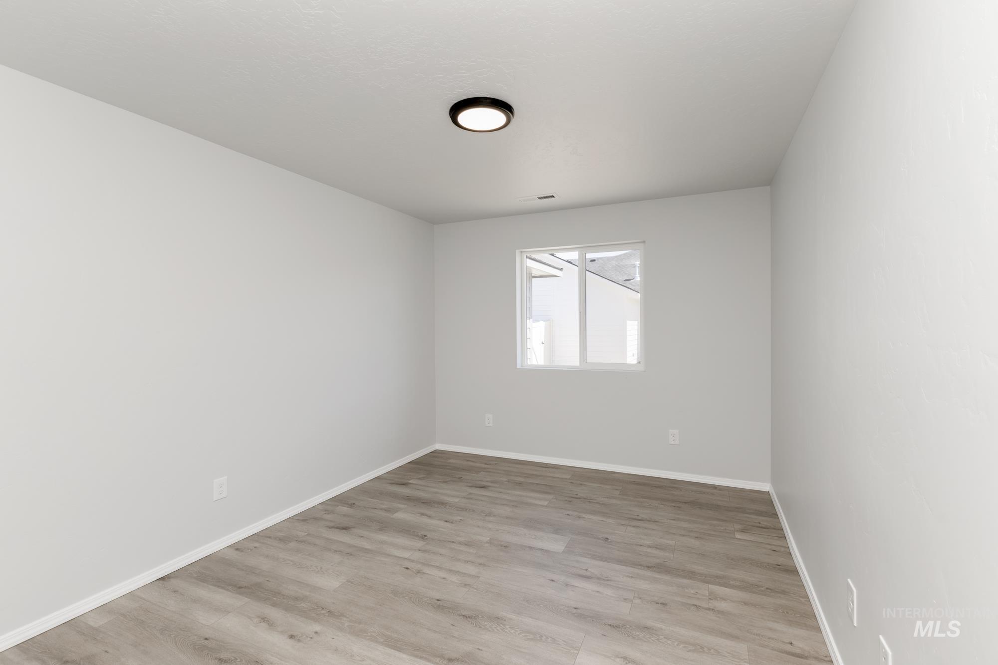 8346 E Cool River Lp, Nampa, Idaho 83687, 3 Bedrooms, 2 Bathrooms, Residential For Sale, Price $443,990, 98986251