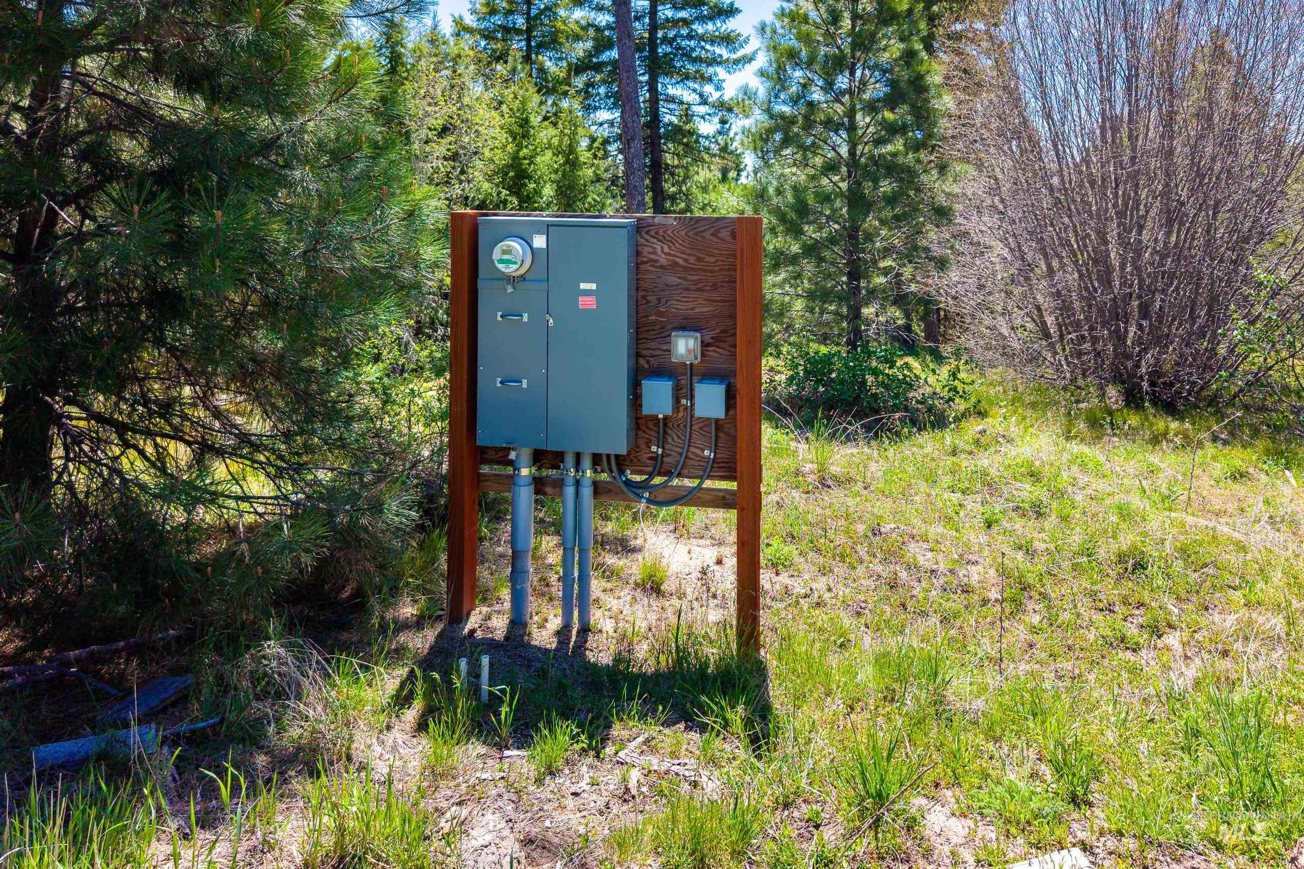 9 Urban Ln, Cascade, Idaho 83611, Land For Sale, Price $345,000,MLS 98986255