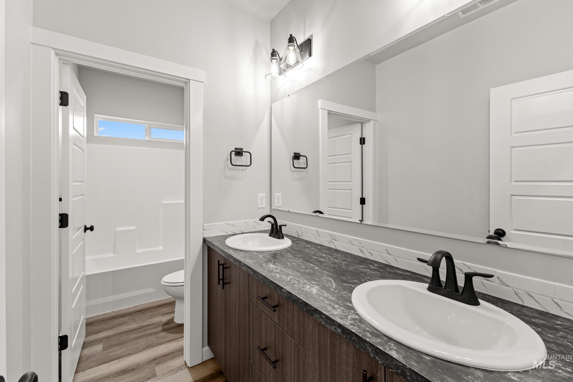 9330 W Blazing Star St, Nampa, Idaho 83687, 5 Bedrooms, 4.5 Bathrooms, Residential For Sale, Price $764,990, 98986257