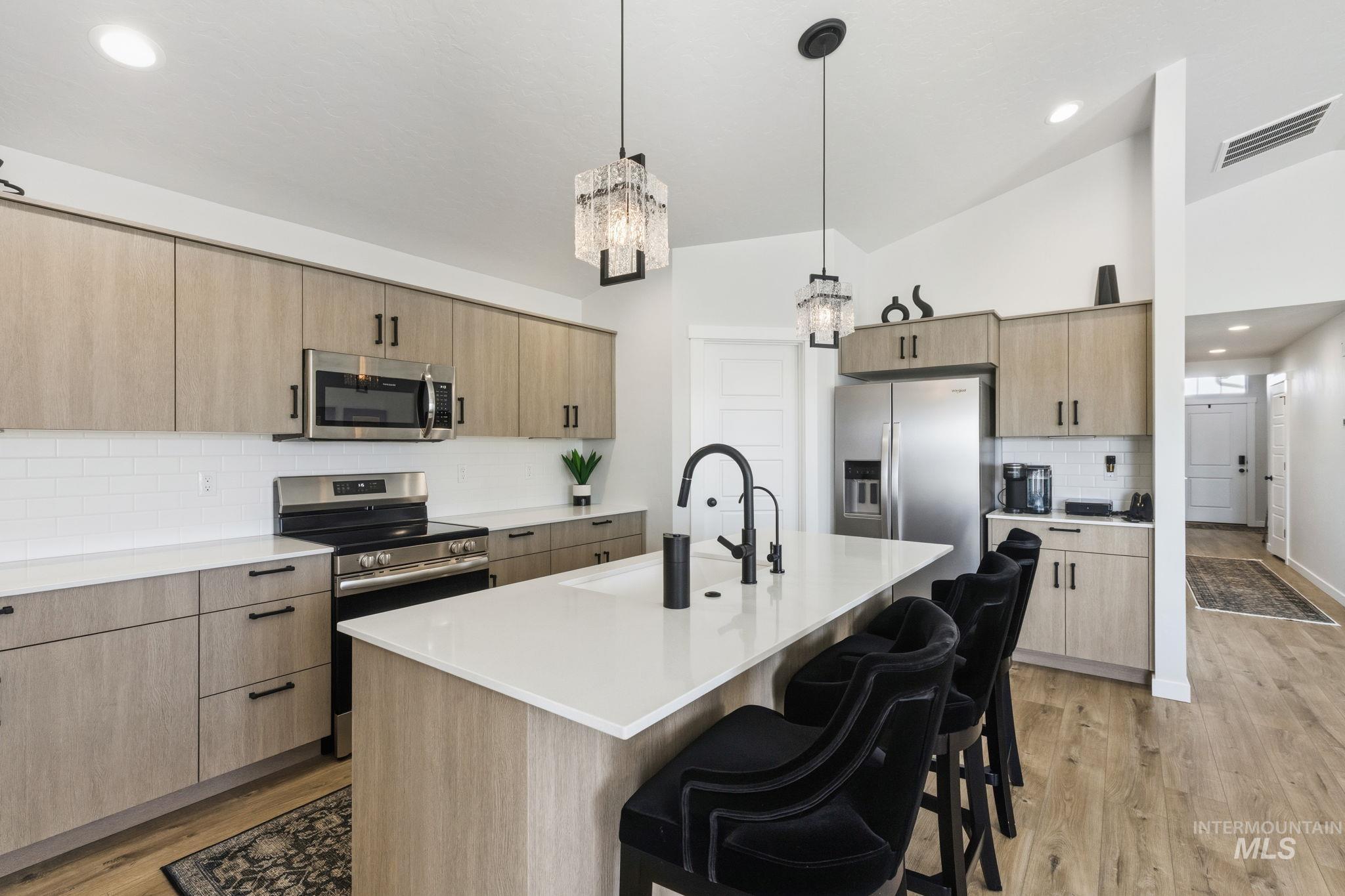 3907 W Maypearl St, Meridian, Idaho 83642, 4 Bedrooms, 2 Bathrooms, Residential For Sale, Price $524,900, 98986258