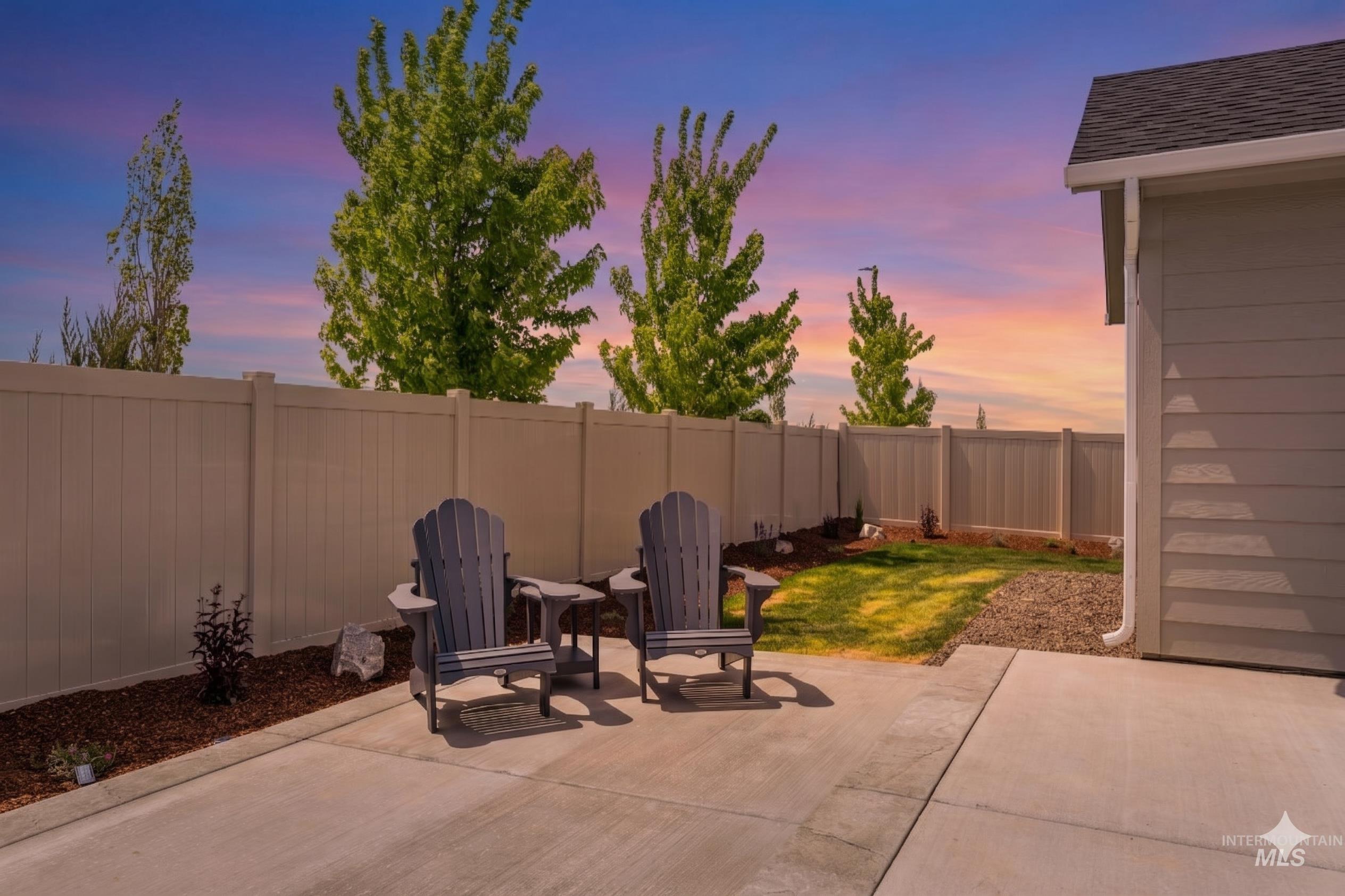 3907 W Maypearl St, Meridian, Idaho 83642, 4 Bedrooms, 2 Bathrooms, Residential For Sale, Price $524,900, 98986258