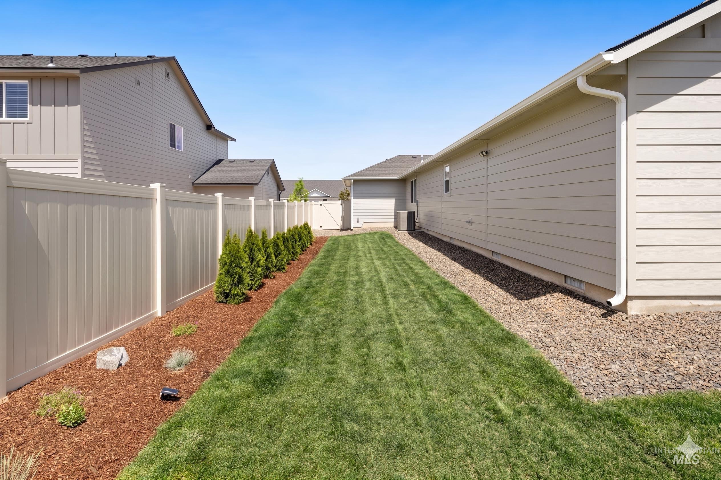 3907 W Maypearl St, Meridian, Idaho 83642, 4 Bedrooms, 2 Bathrooms, Residential For Sale, Price $524,900, 98986258