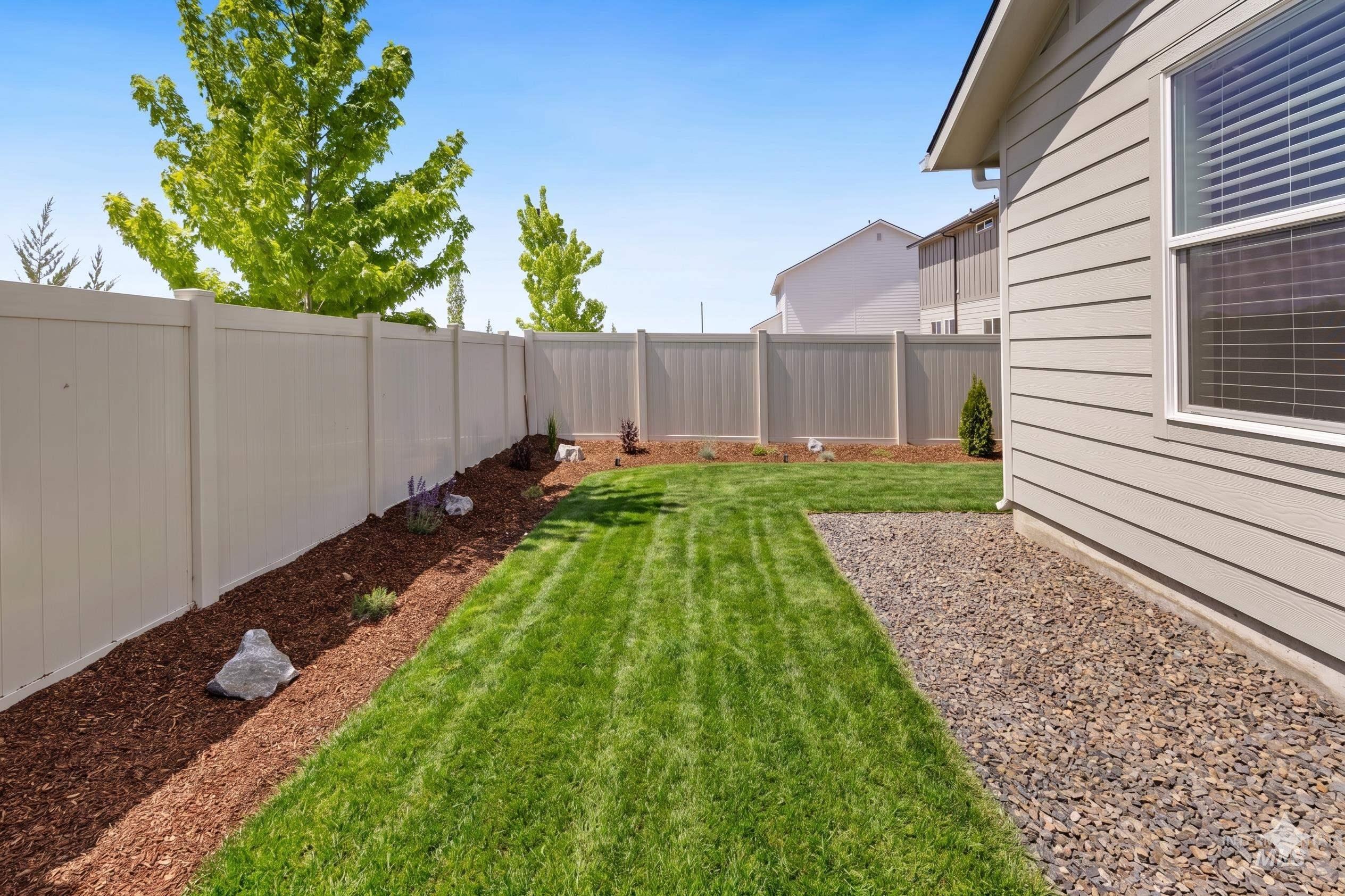 3907 W Maypearl St, Meridian, Idaho 83642, 4 Bedrooms, 2 Bathrooms, Residential For Sale, Price $524,900, 98986258