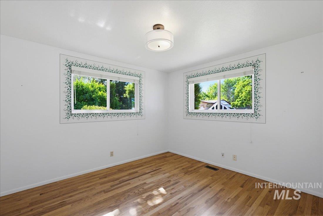 5010 N Parkwood St, Boise, Idaho 83704, 3 Bedrooms, 1.5 Bathrooms, Residential For Sale, Price $459,900, 98986259