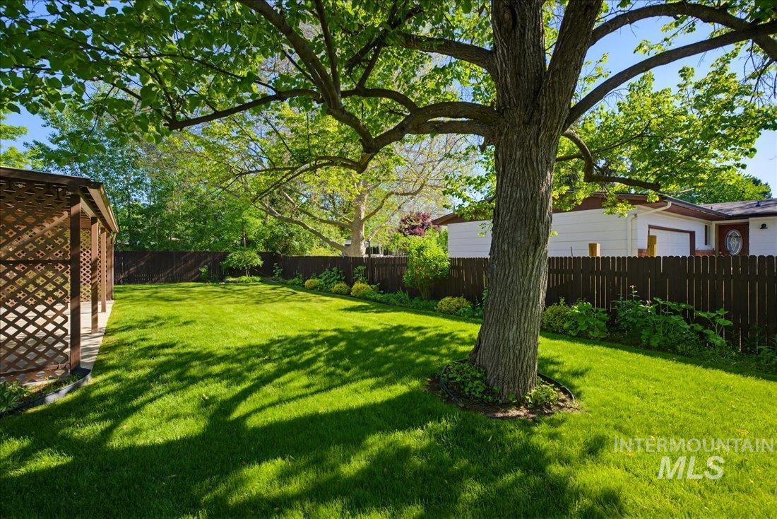 5010 N Parkwood St, Boise, Idaho 83704, 3 Bedrooms, 1.5 Bathrooms, Residential For Sale, Price $459,900, 98986259