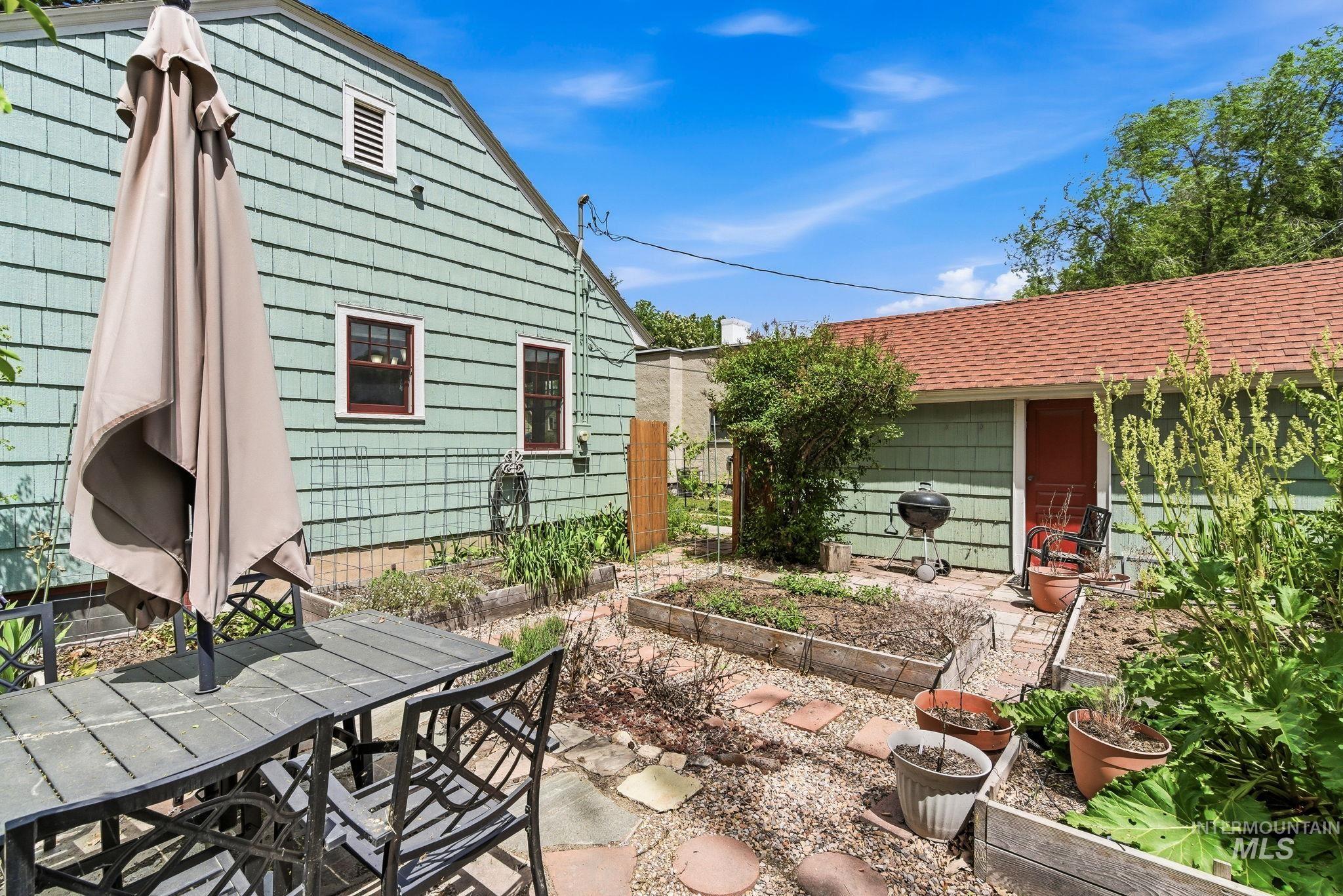 1801 Dearborn St, Caldwell, Idaho 83605, 3 Bedrooms, 2 Bathrooms, Residential For Sale, Price $349,900, 98986261