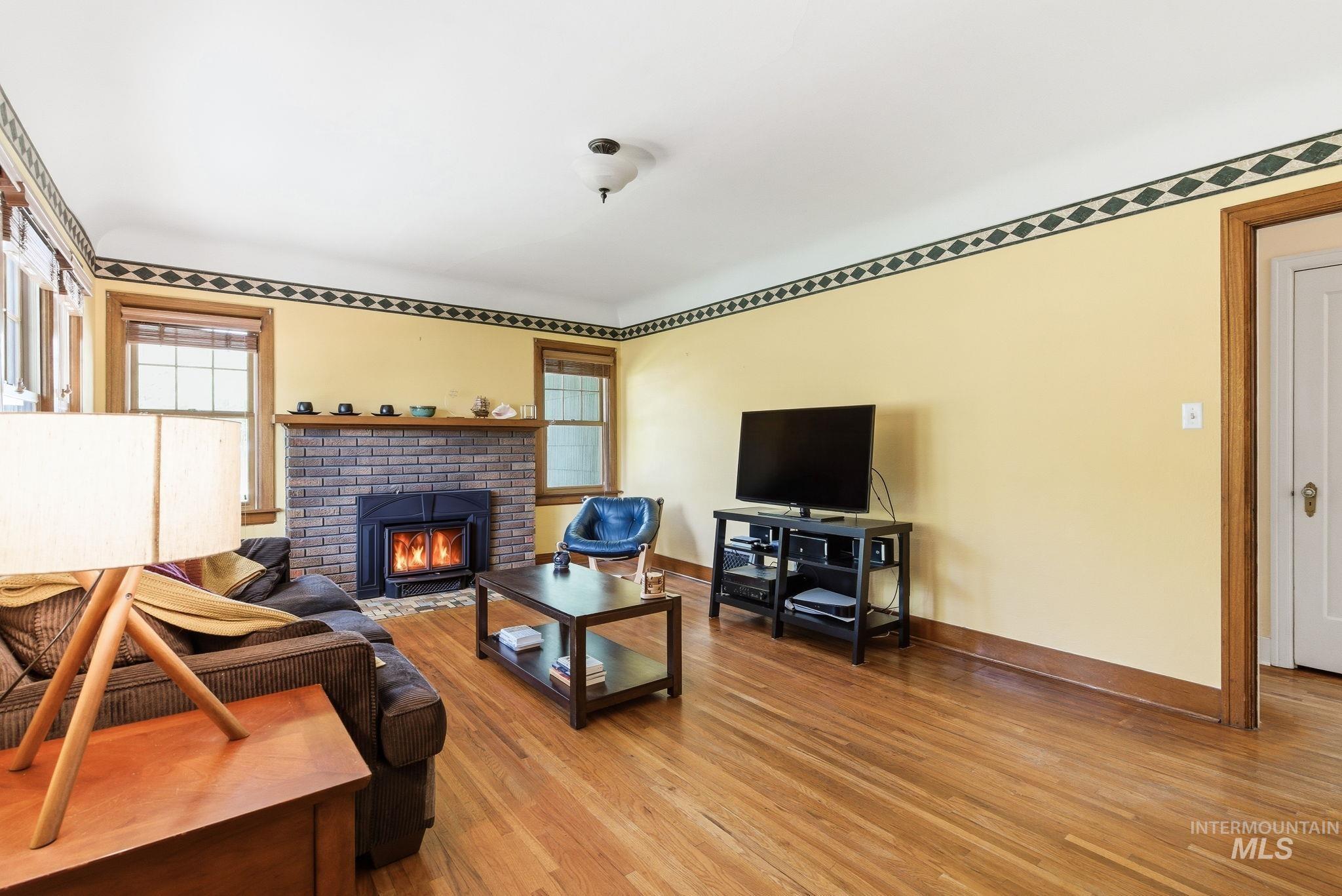 1801 Dearborn St, Caldwell, Idaho 83605, 3 Bedrooms, 2 Bathrooms, Residential For Sale, Price $349,900, 98986261