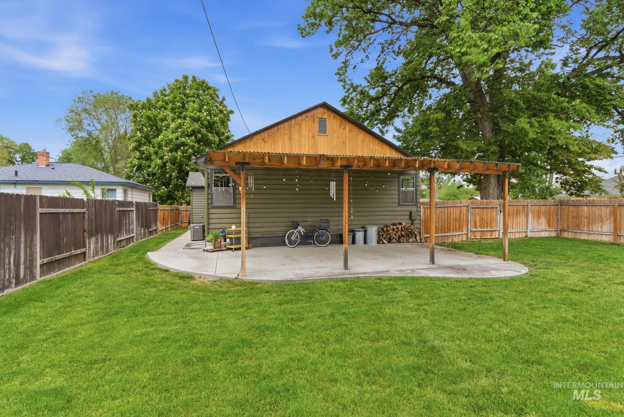 404 S Juniper St, Nampa, Idaho 83686, 4 Bedrooms, 2 Bathrooms, Residential For Sale, Price $419,900, 98986263