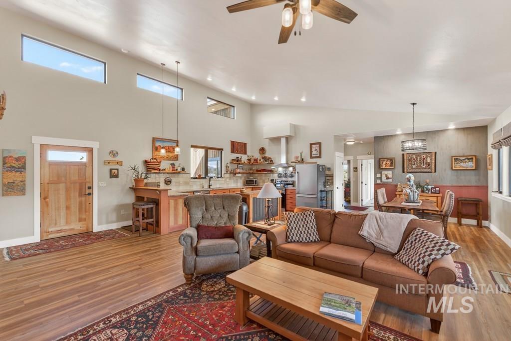 13800 Raptor Loop, McCall, Idaho 83638, 3 Bedrooms, 2 Bathrooms, Residential For Sale, Price $875,000, 98986265