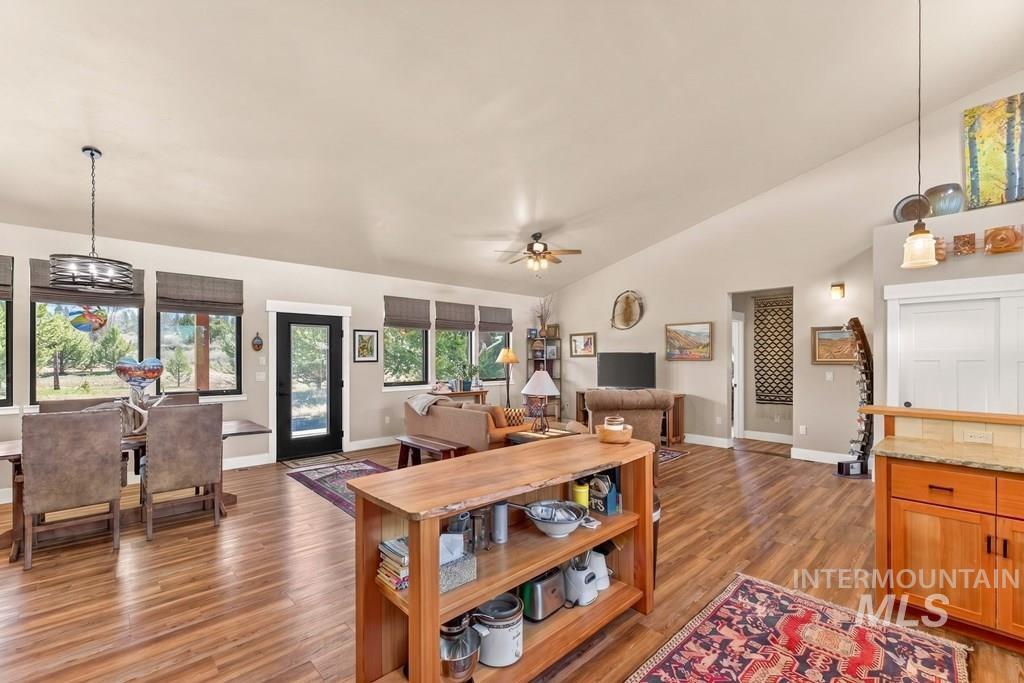 13800 Raptor Loop, McCall, Idaho 83638, 3 Bedrooms, 2 Bathrooms, Residential For Sale, Price $875,000, 98986265
