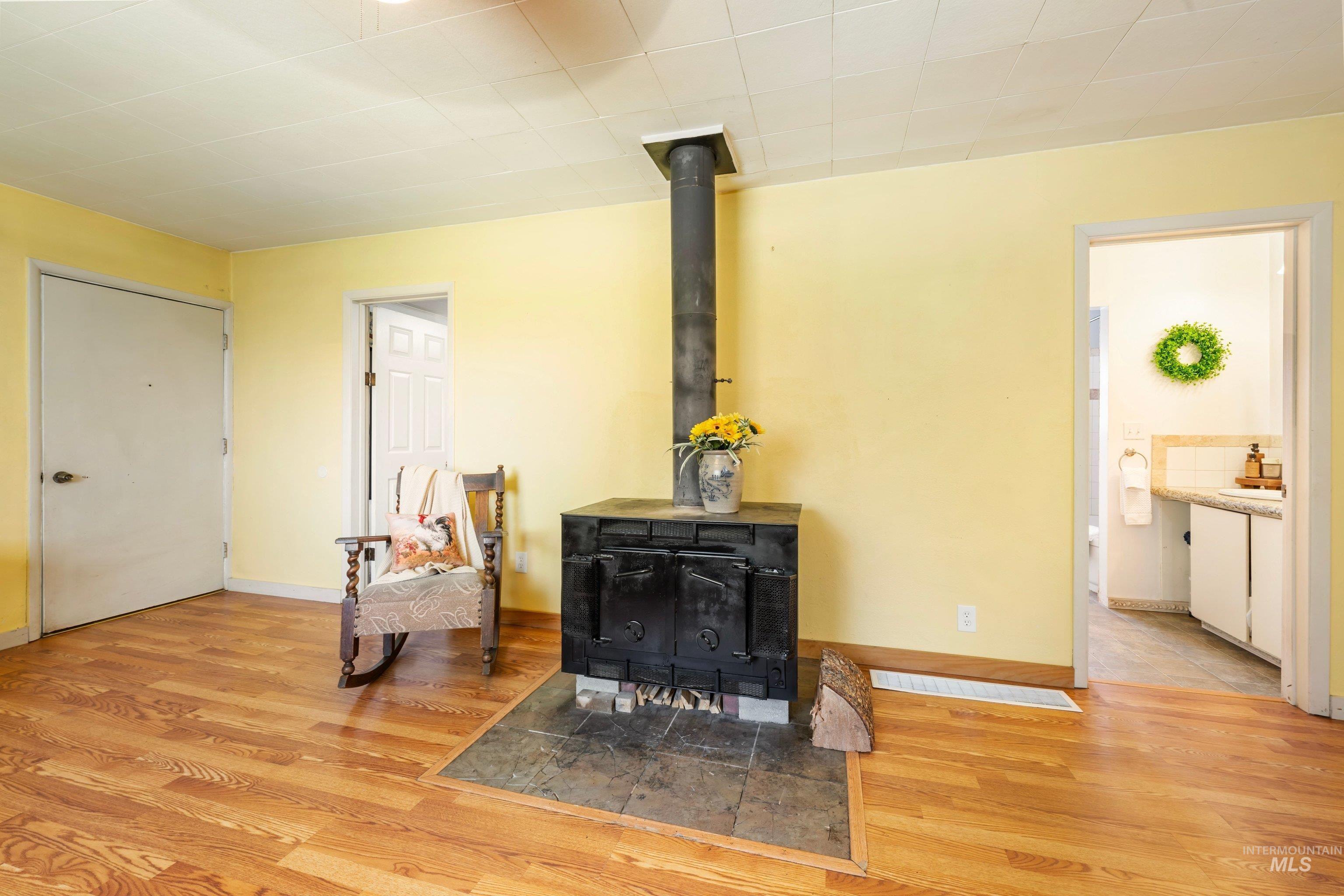 9503 Robinson Blvd, Kuna, Idaho 83634-9471, 3 Bedrooms, 2 Bathrooms, Residential For Sale, Price $675,000, 98986266