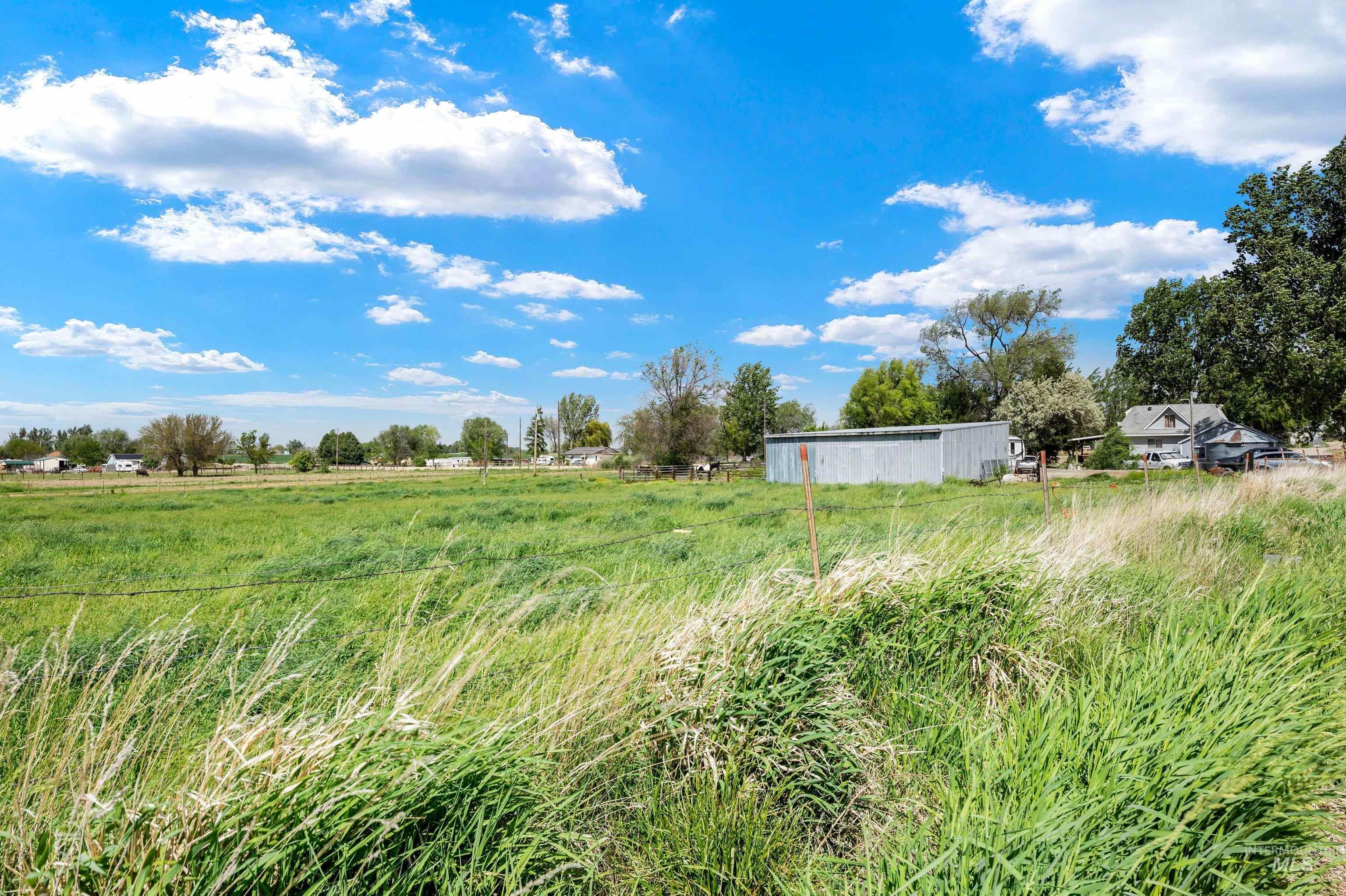 9503 Robinson Blvd, Kuna, Idaho 83634-9471, 3 Bedrooms, 2 Bathrooms, Residential For Sale, Price $675,000,MLS 98986266