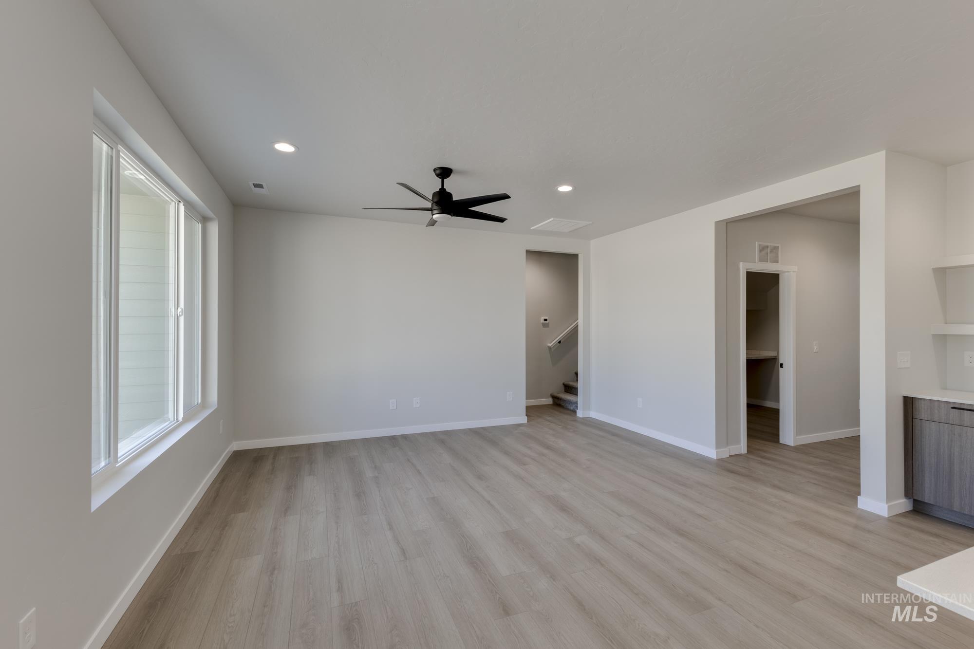 5255 E Phelps Lake Dr, Nampa, Idaho 83687, 3 Bedrooms, 2 Bathrooms, Residential For Sale, Price $454,990, 98986268