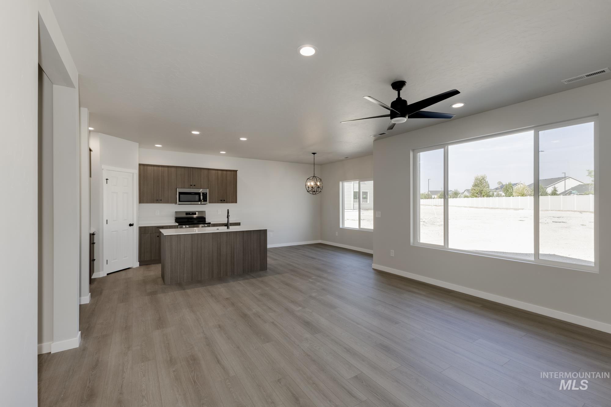 5255 E Phelps Lake Dr, Nampa, Idaho 83687, 3 Bedrooms, 2 Bathrooms, Residential For Sale, Price $454,990, 98986268
