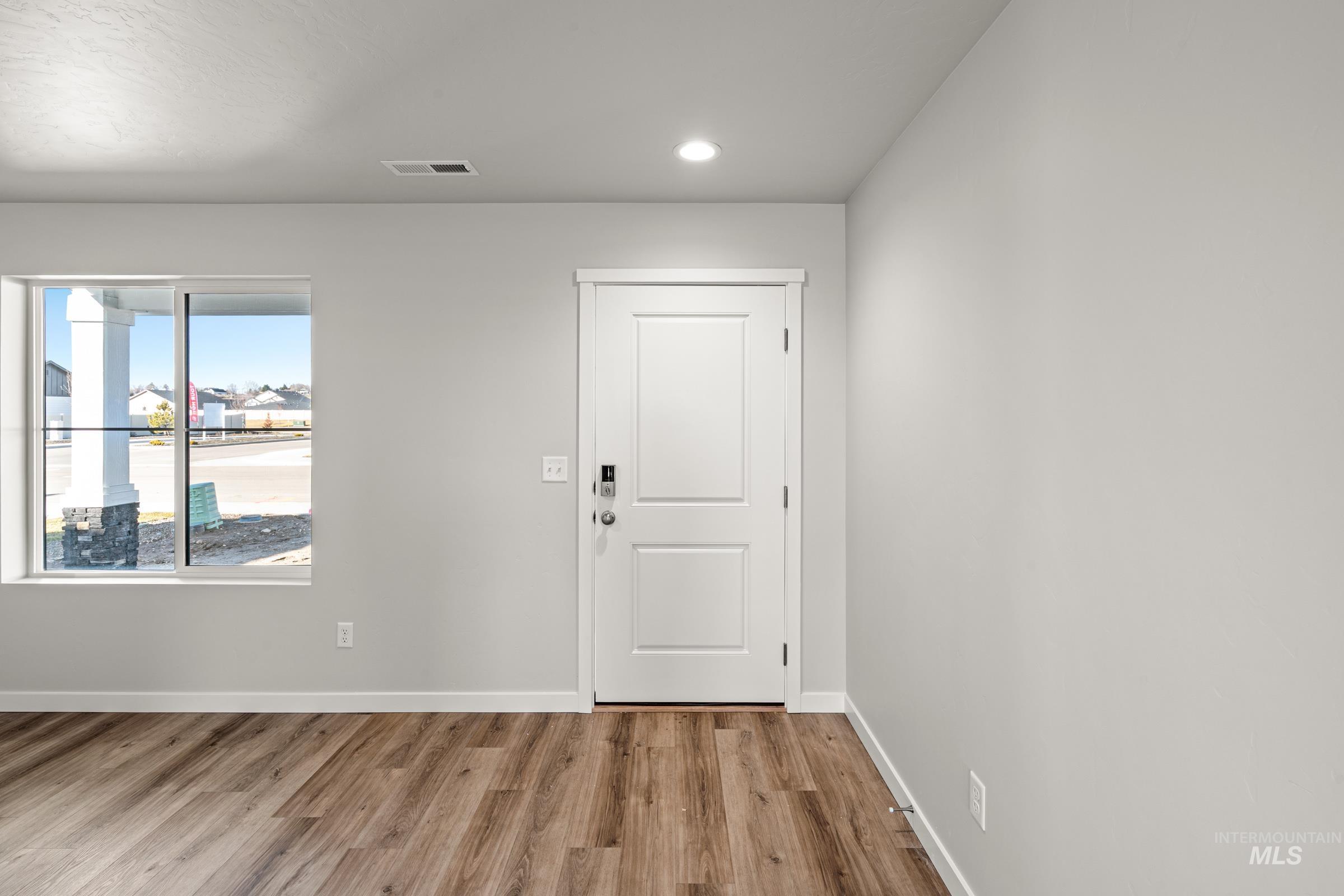 7127 E Marble Springs Dr, Nampa, Idaho 83687, 5 Bedrooms, 3 Bathrooms, Residential For Sale, Price $539,990,MLS 98986270