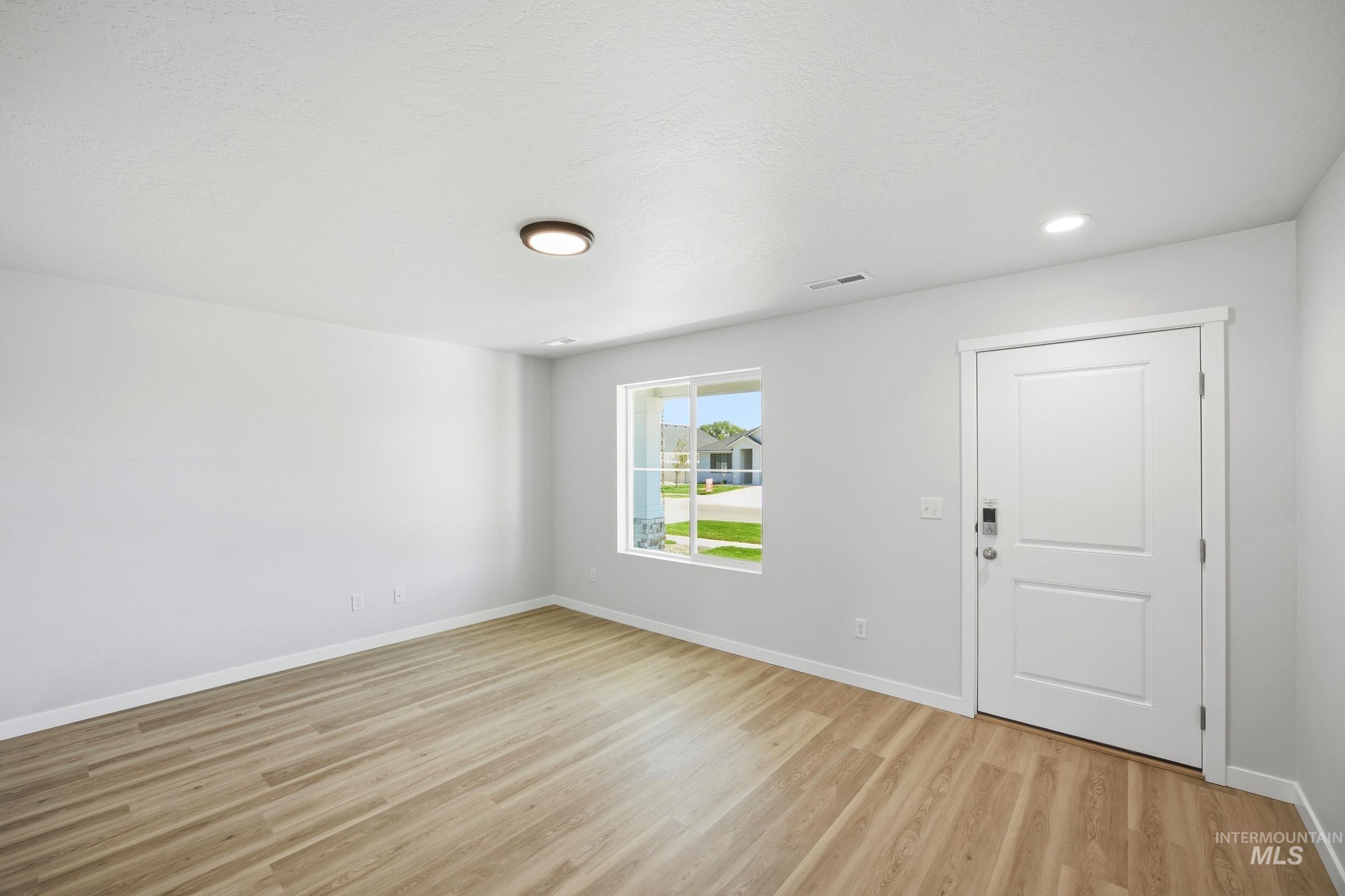 7127 E Marble Springs Dr, Nampa, Idaho 83687, 5 Bedrooms, 3 Bathrooms, Residential For Sale, Price $539,990, 98986270