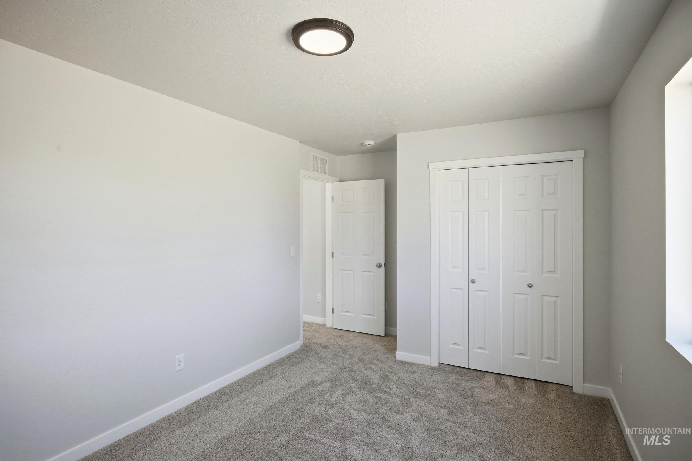 7127 E Marble Springs Dr, Nampa, Idaho 83687, 5 Bedrooms, 3 Bathrooms, Residential For Sale, Price $539,990, 98986270