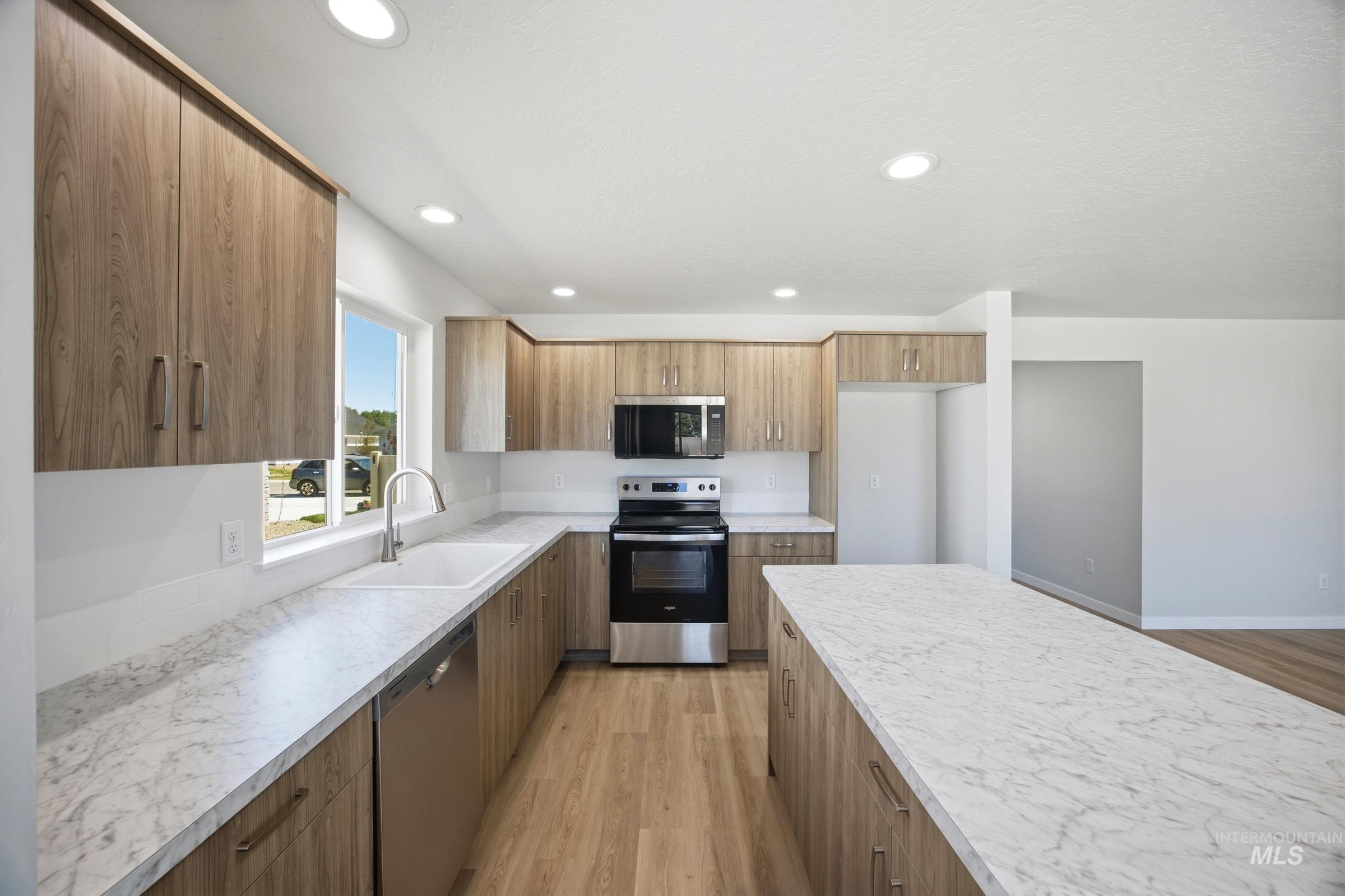 7127 E Marble Springs Dr, Nampa, Idaho 83687, 5 Bedrooms, 3 Bathrooms, Residential For Sale, Price $539,990, 98986270