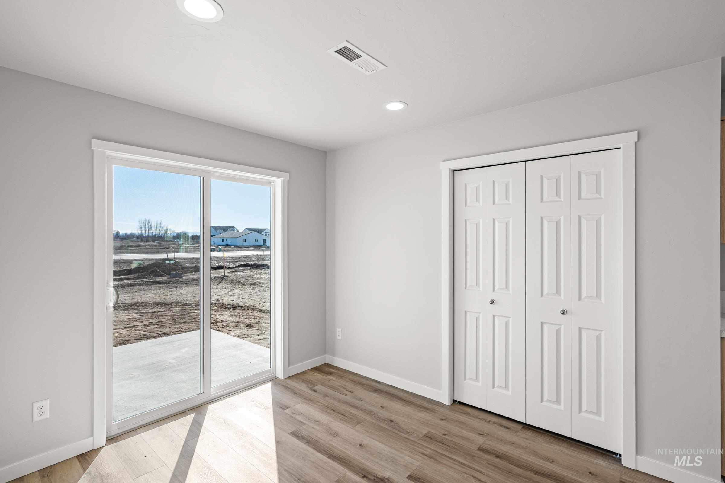 7127 E Marble Springs Dr, Nampa, Idaho 83687, 5 Bedrooms, 3 Bathrooms, Residential For Sale, Price $539,990,MLS 98986270