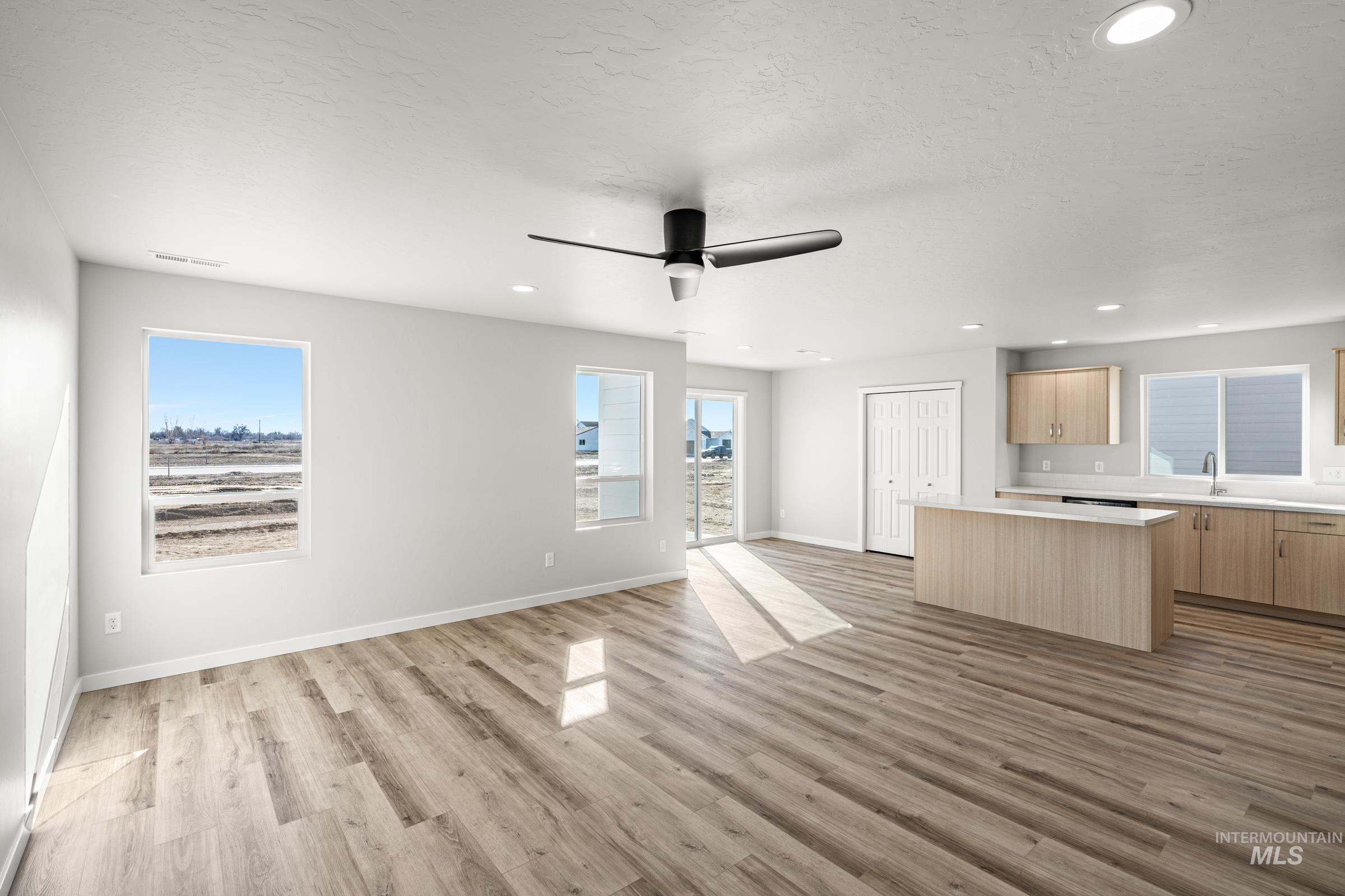 7127 E Marble Springs Dr, Nampa, Idaho 83687, 5 Bedrooms, 3 Bathrooms, Residential For Sale, Price $539,990,MLS 98986270