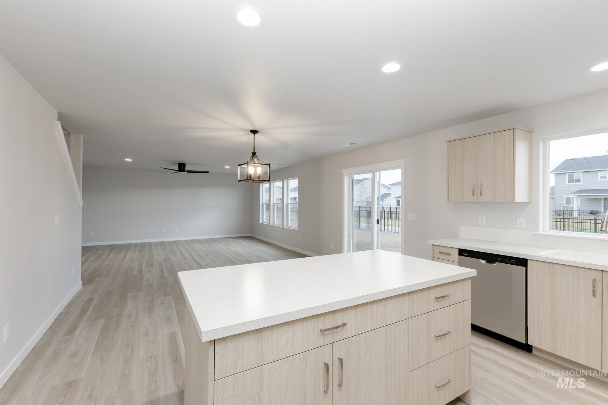 7115 E Marble Springs Dr, Nampa, Idaho 83687, 5 Bedrooms, 3 Bathrooms, Residential For Sale, Price $549,990,MLS 98986271