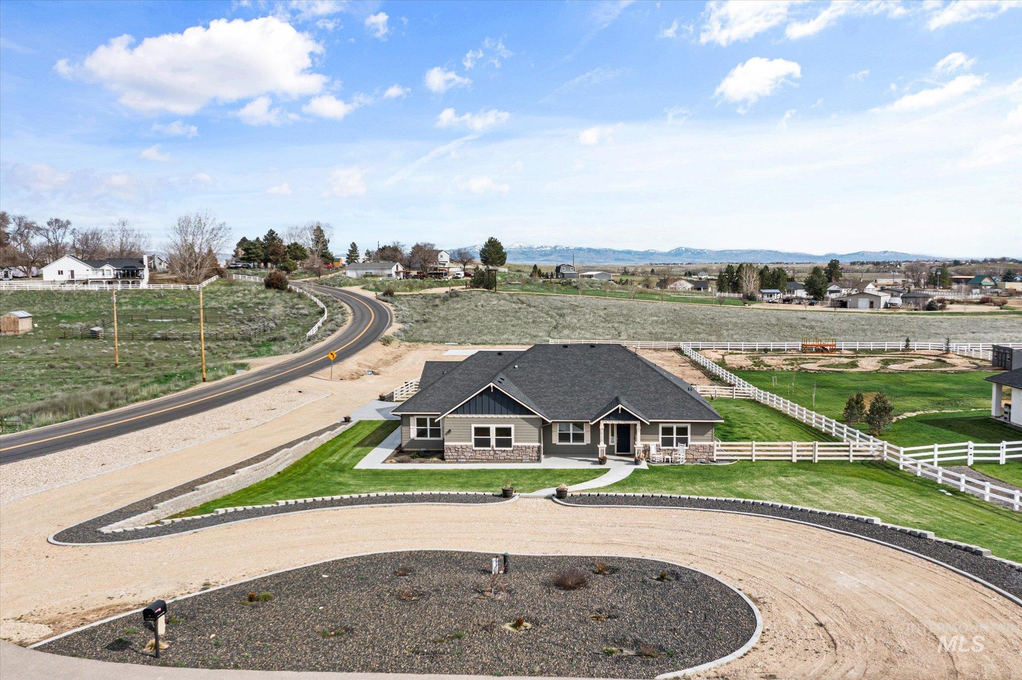 26138 Libby Lane, Middleton, Idaho 83644, 3 Bedrooms, 2 Bathrooms, Residential For Sale, Price $1,059,000, 98986273