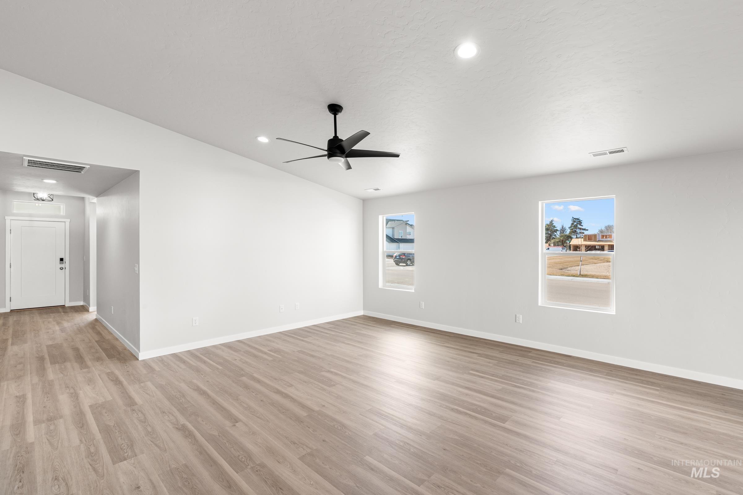7140 E Marble Springs Dr, Nampa, Idaho 83687, 4 Bedrooms, 2 Bathrooms, Residential For Sale, Price $448,990,MLS 98986274
