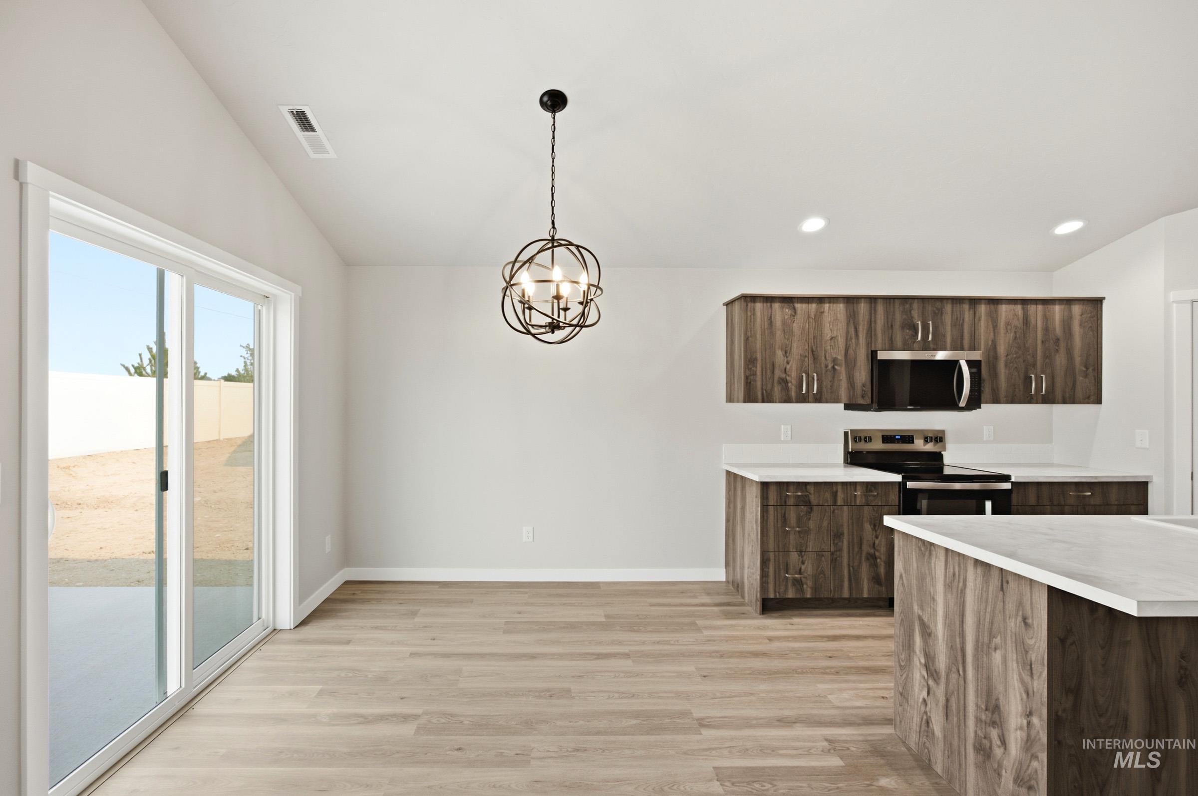 485 Waverly Ave, Middleton, Idaho 83644, 3 Bedrooms, 2 Bathrooms, Residential For Sale, Price $444,990,MLS 98986275