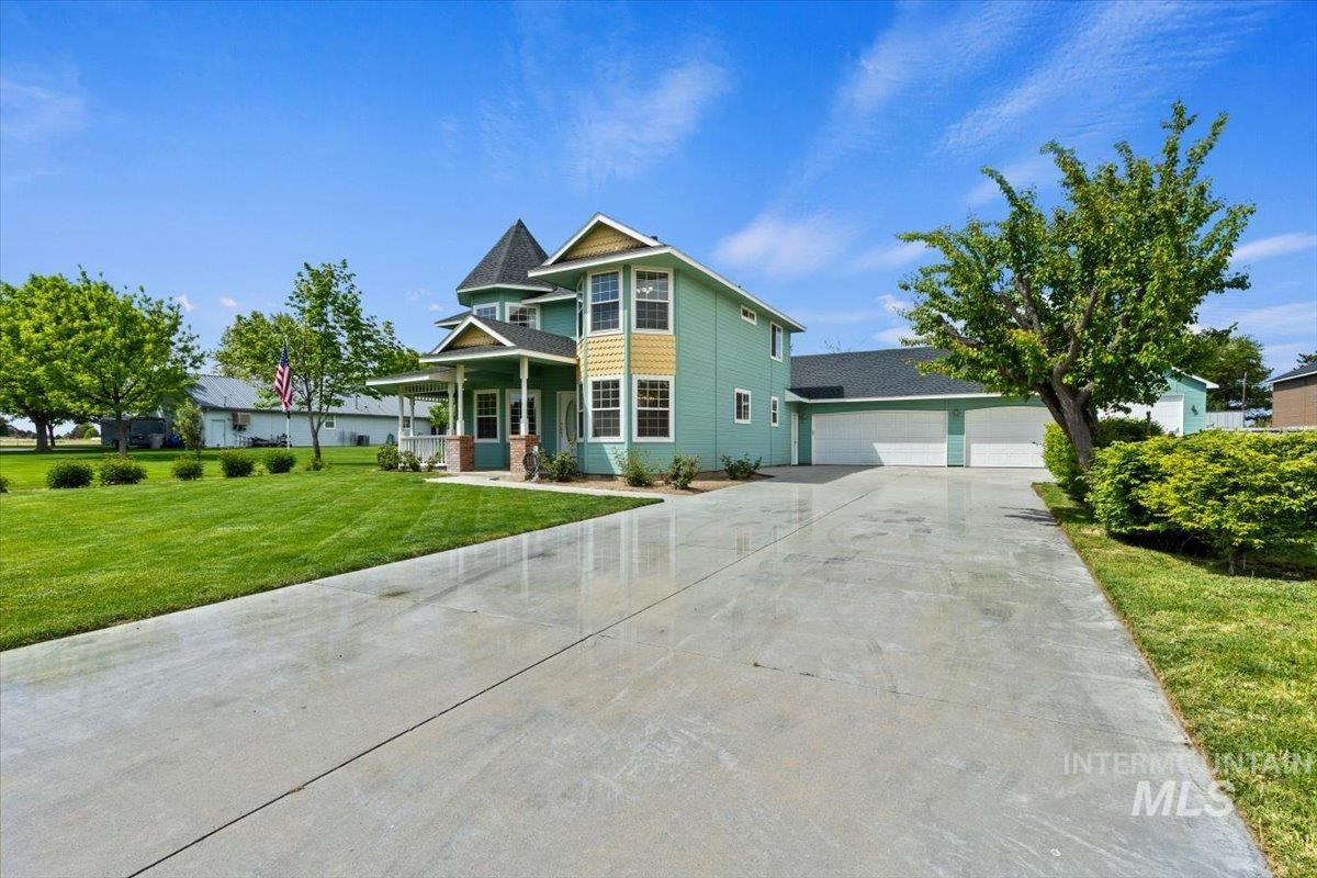 119 Kurt Ln, Caldwell, Idaho 83605, 3 Bedrooms, 2.5 Bathrooms, Residential For Sale, Price $539,900,MLS 98986276