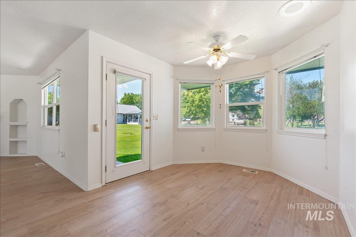 119 Kurt Ln, Caldwell, Idaho 83605, 3 Bedrooms, 2.5 Bathrooms, Residential For Sale, Price $539,900,MLS 98986276