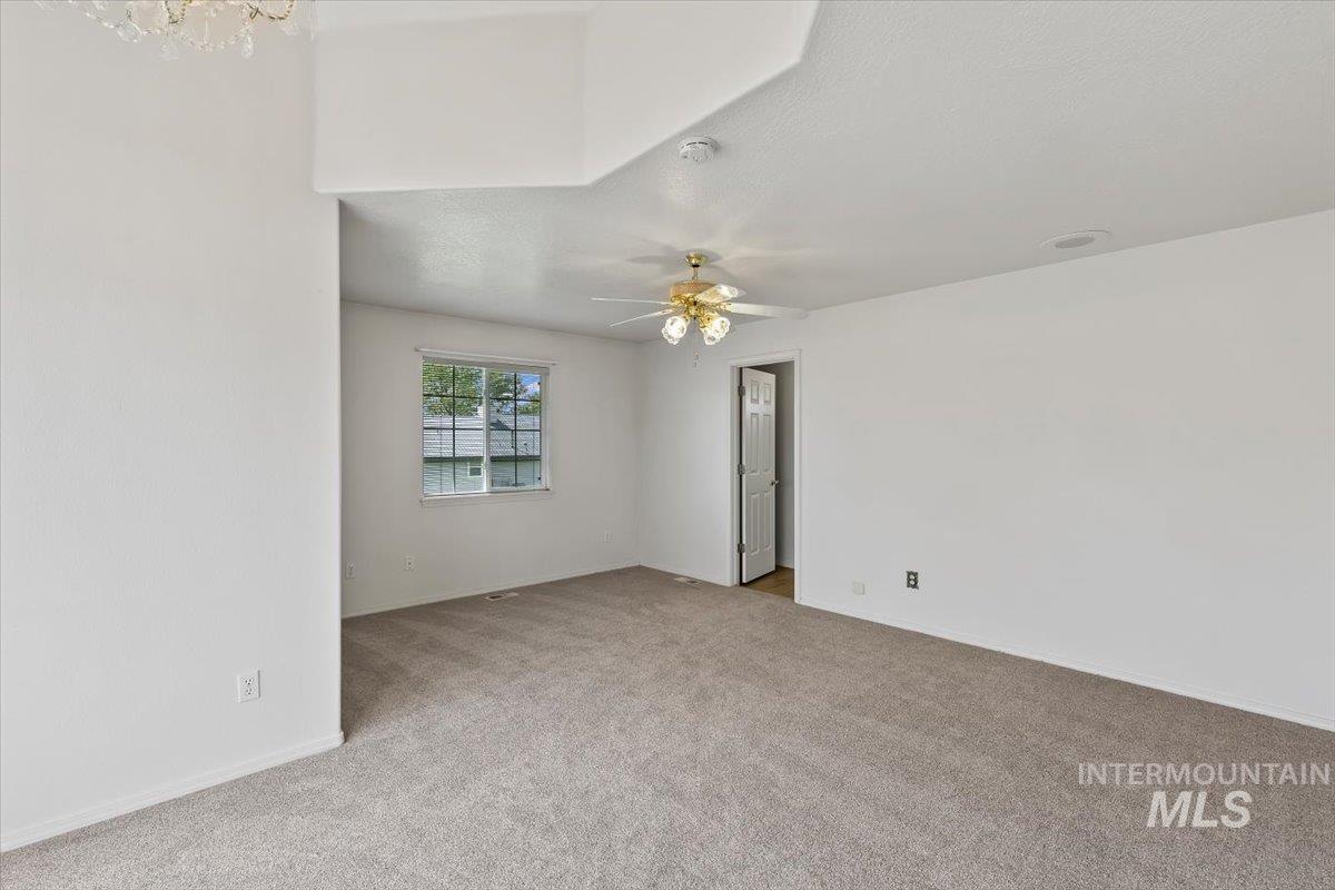 119 Kurt Ln, Caldwell, Idaho 83605, 3 Bedrooms, 2.5 Bathrooms, Residential For Sale, Price $539,900,MLS 98986276