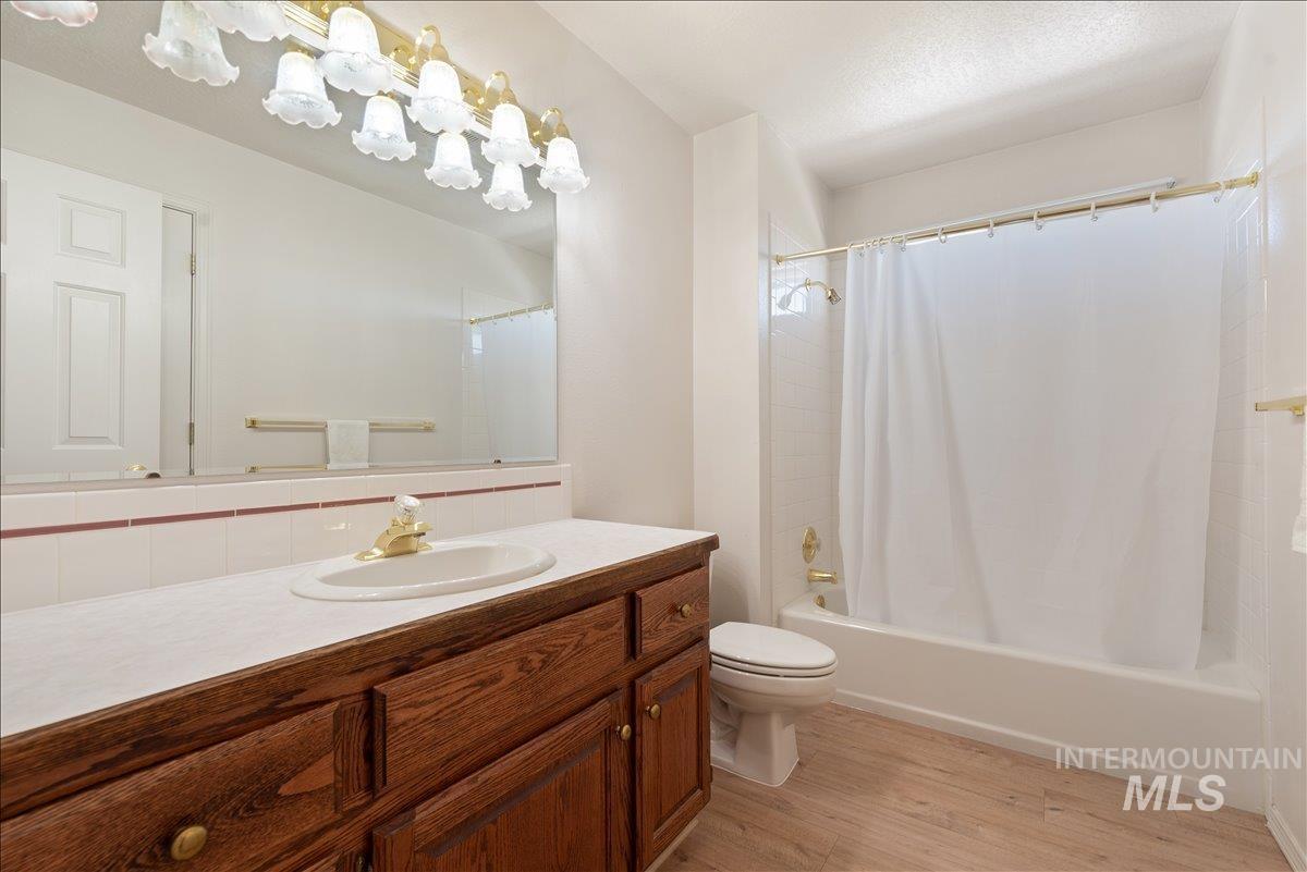 119 Kurt Ln, Caldwell, Idaho 83605, 3 Bedrooms, 2.5 Bathrooms, Residential For Sale, Price $539,900,MLS 98986276